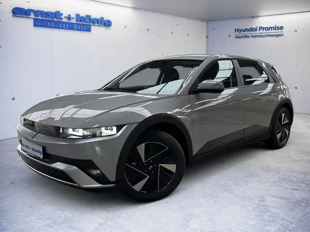 Hyundai IONIQ 5 63 kWh *WÄRMEPUMPE+NAVI+LED+ACC+800V*