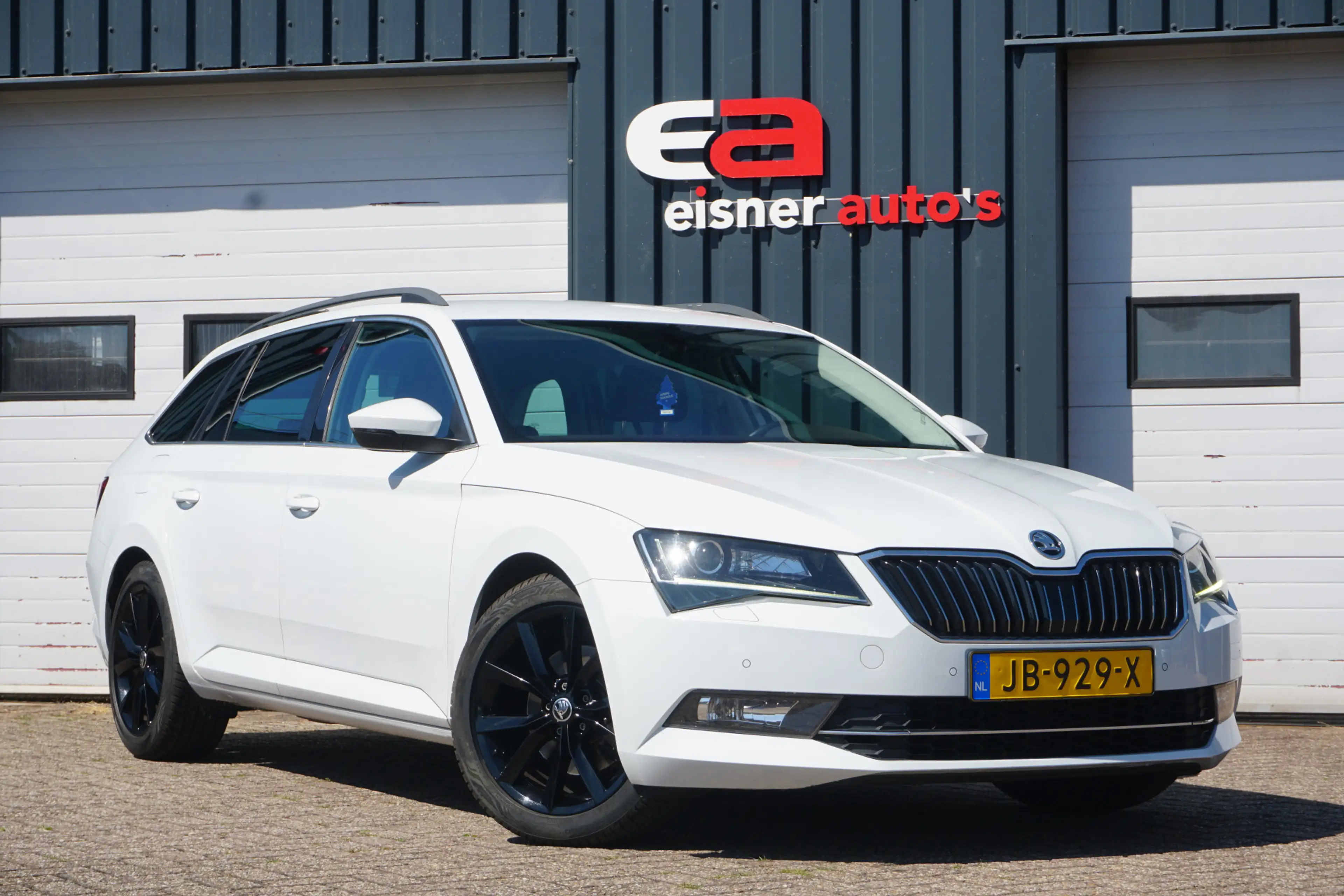 Skoda Superb Combi 1.4 TSI ACT Ambition Business | LED/XENON | — photo 3