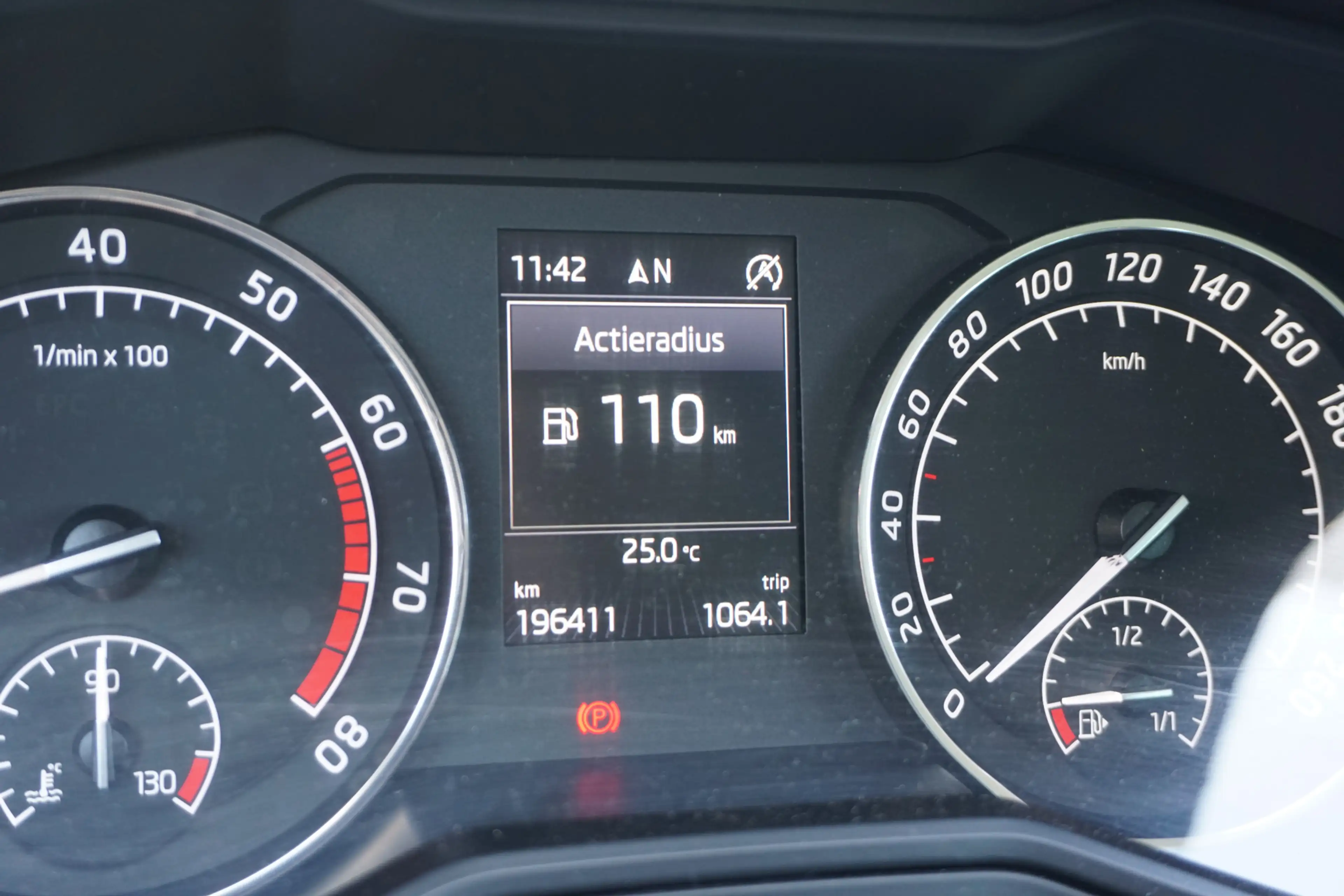 Skoda Superb Combi 1.4 TSI ACT Ambition Business | LED/XENON | — photo 20