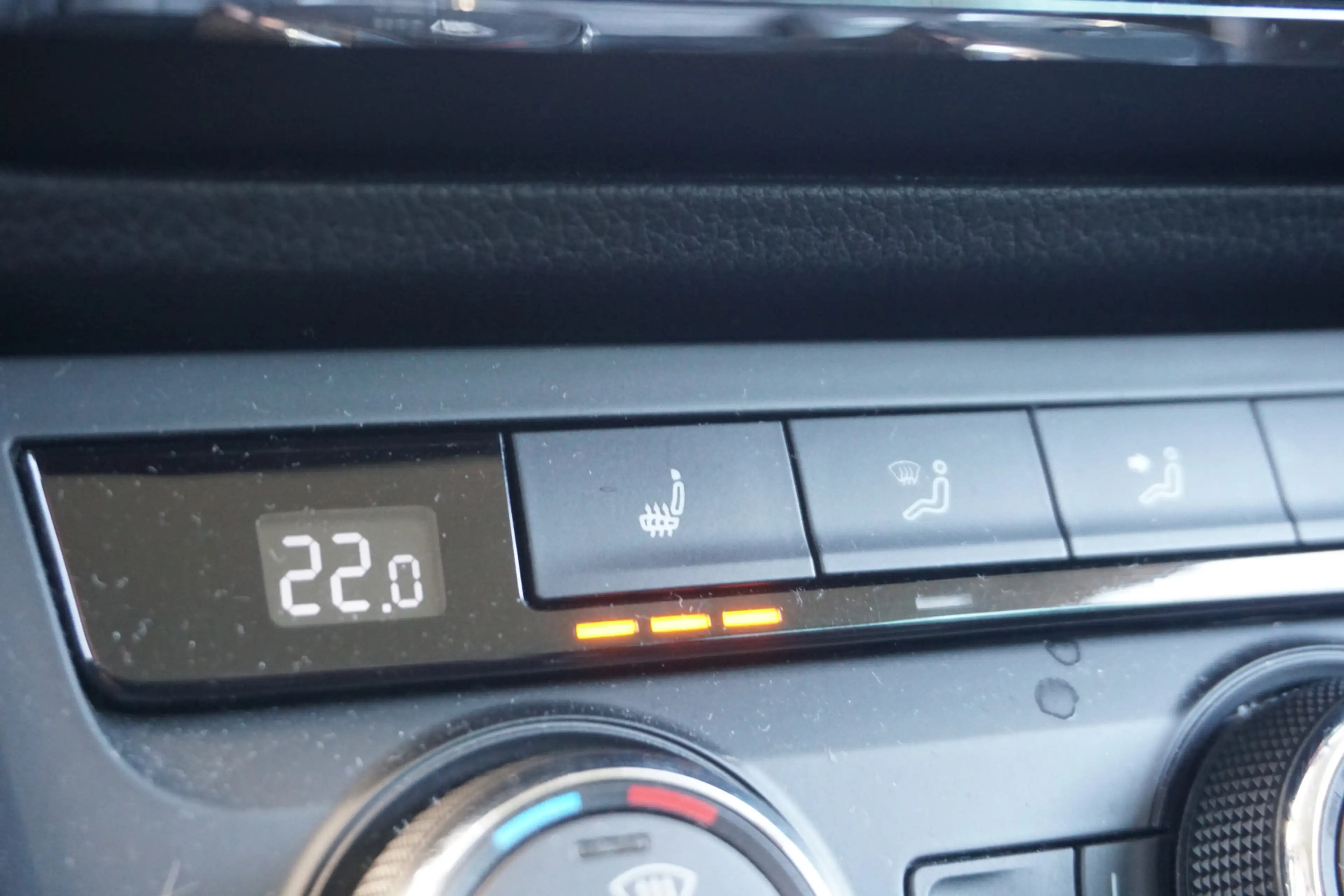Skoda Superb Combi 1.4 TSI ACT Ambition Business | LED/XENON | — photo 16
