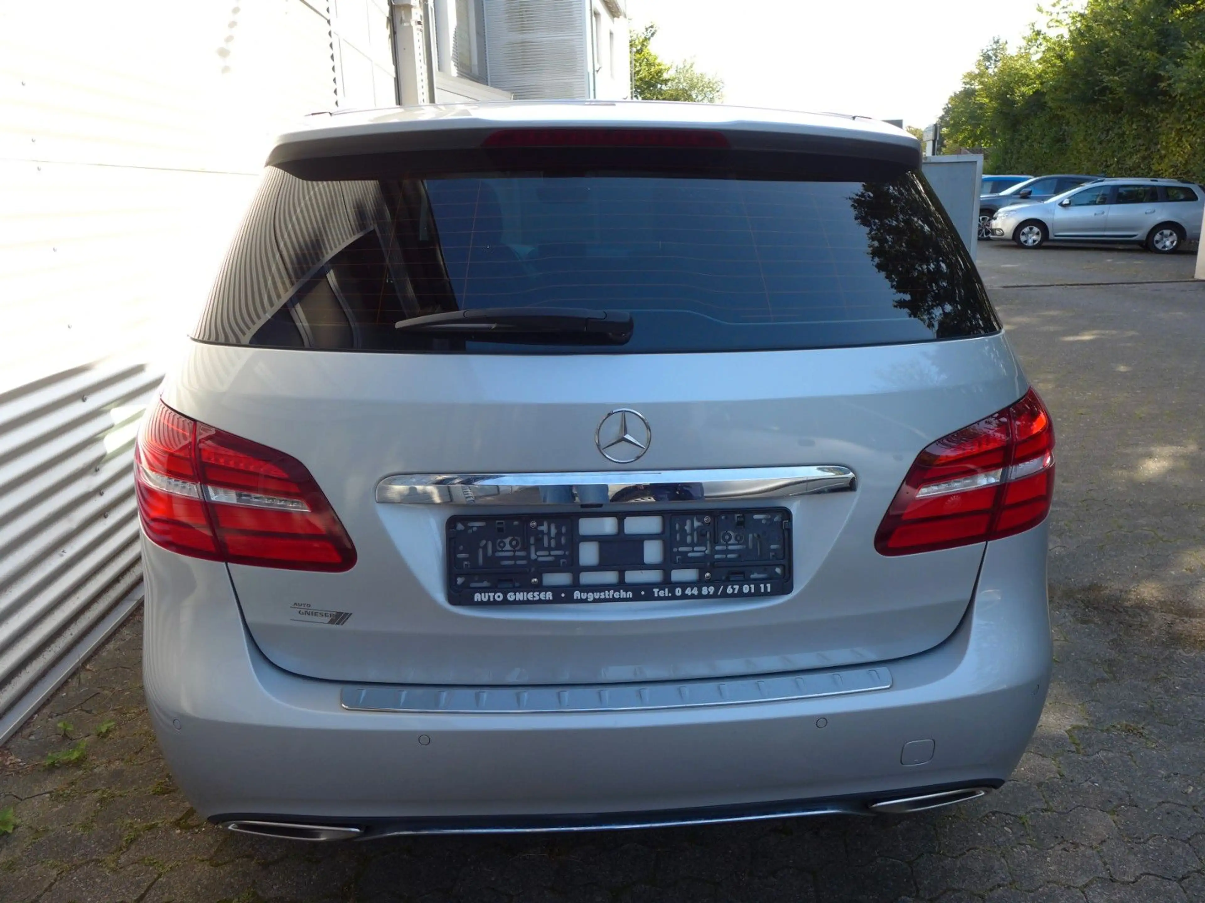Mercedes-Benz B 180 Edition B Panorama-Schiebedach 46 tkm.!!! — photo 7