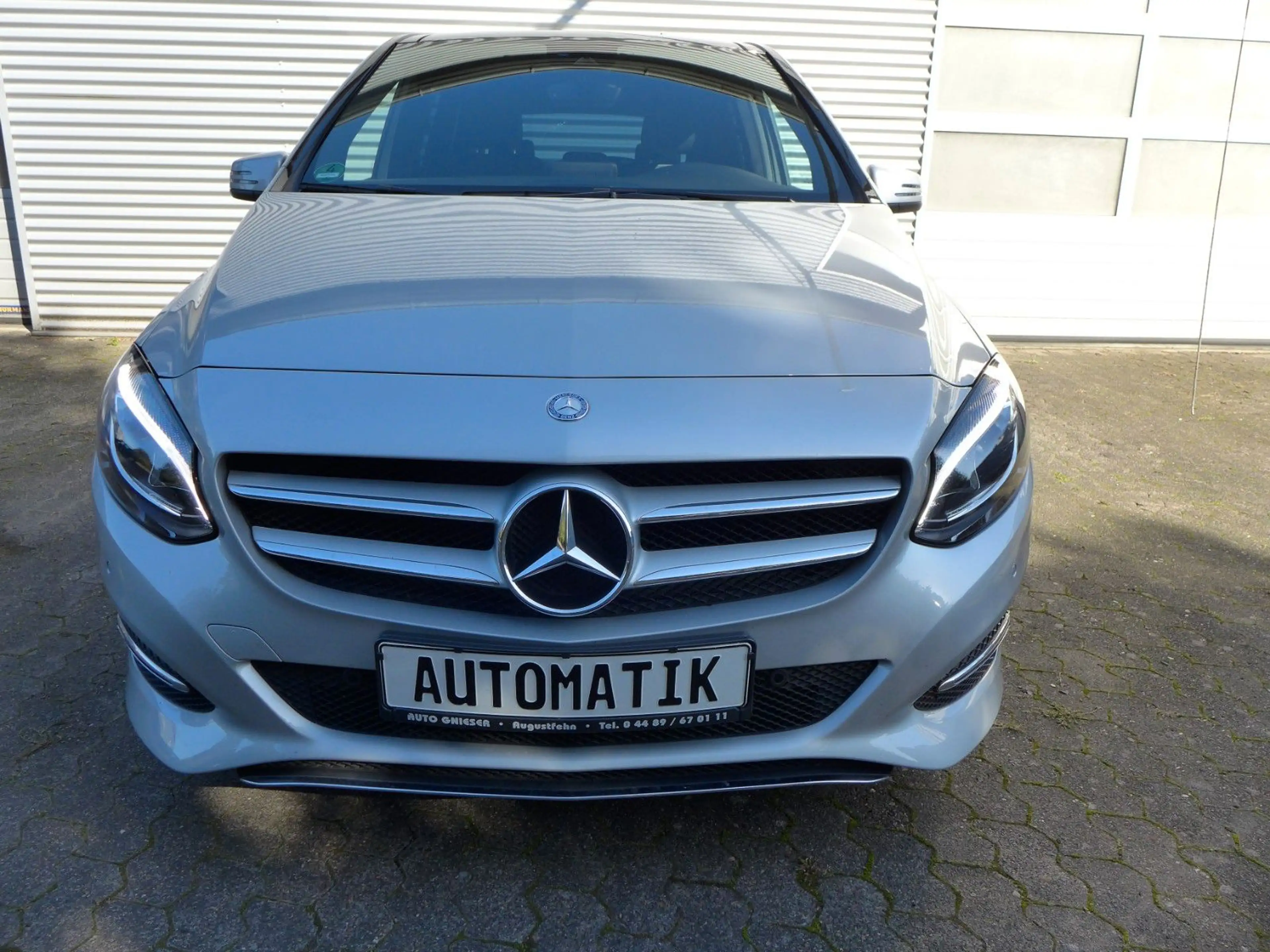 Mercedes-Benz B 180 Edition B Panorama-Schiebedach 46 tkm.!!!