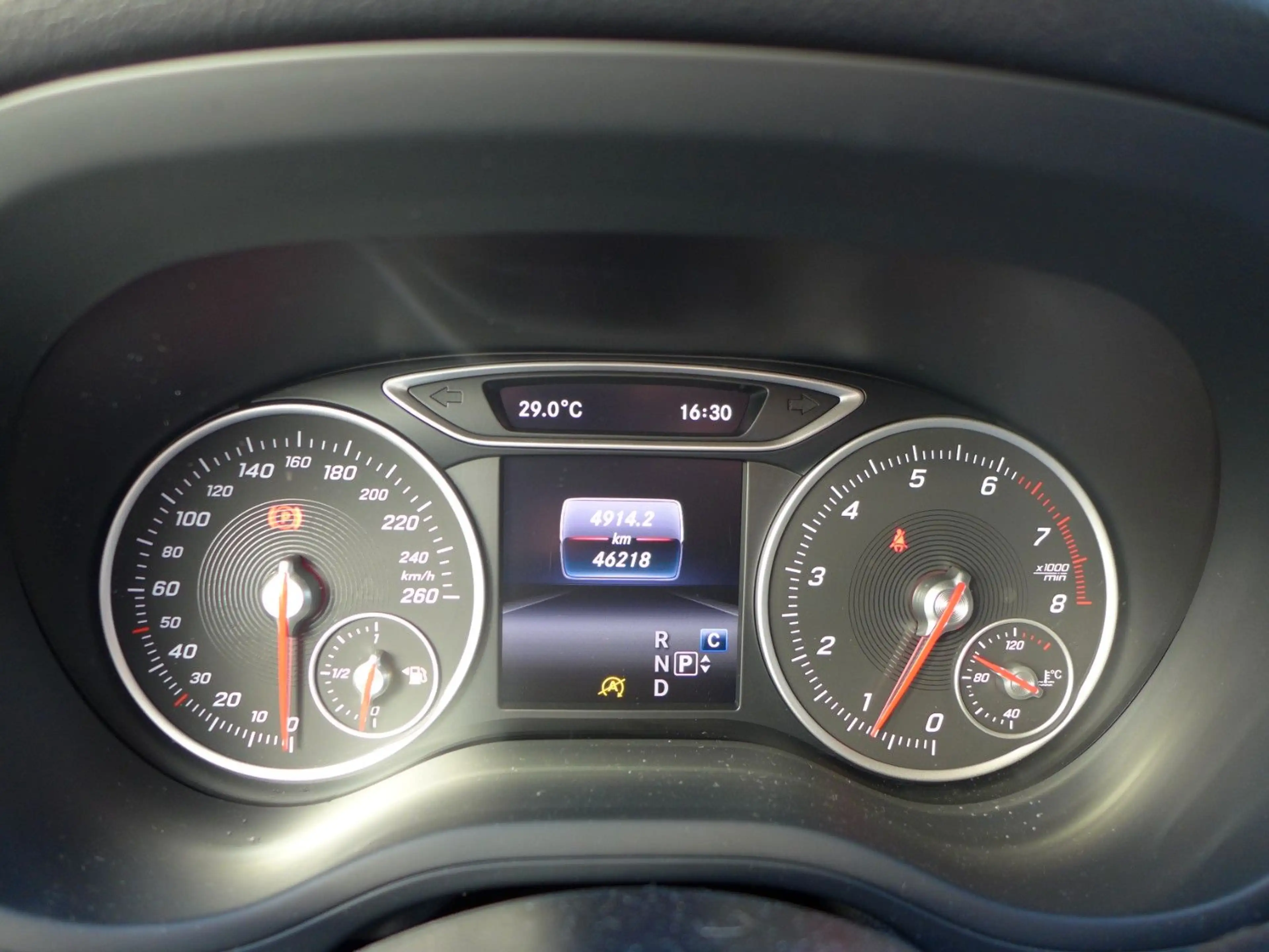 Mercedes-Benz B 180 Edition B Panorama-Schiebedach 46 tkm.!!! — photo 11
