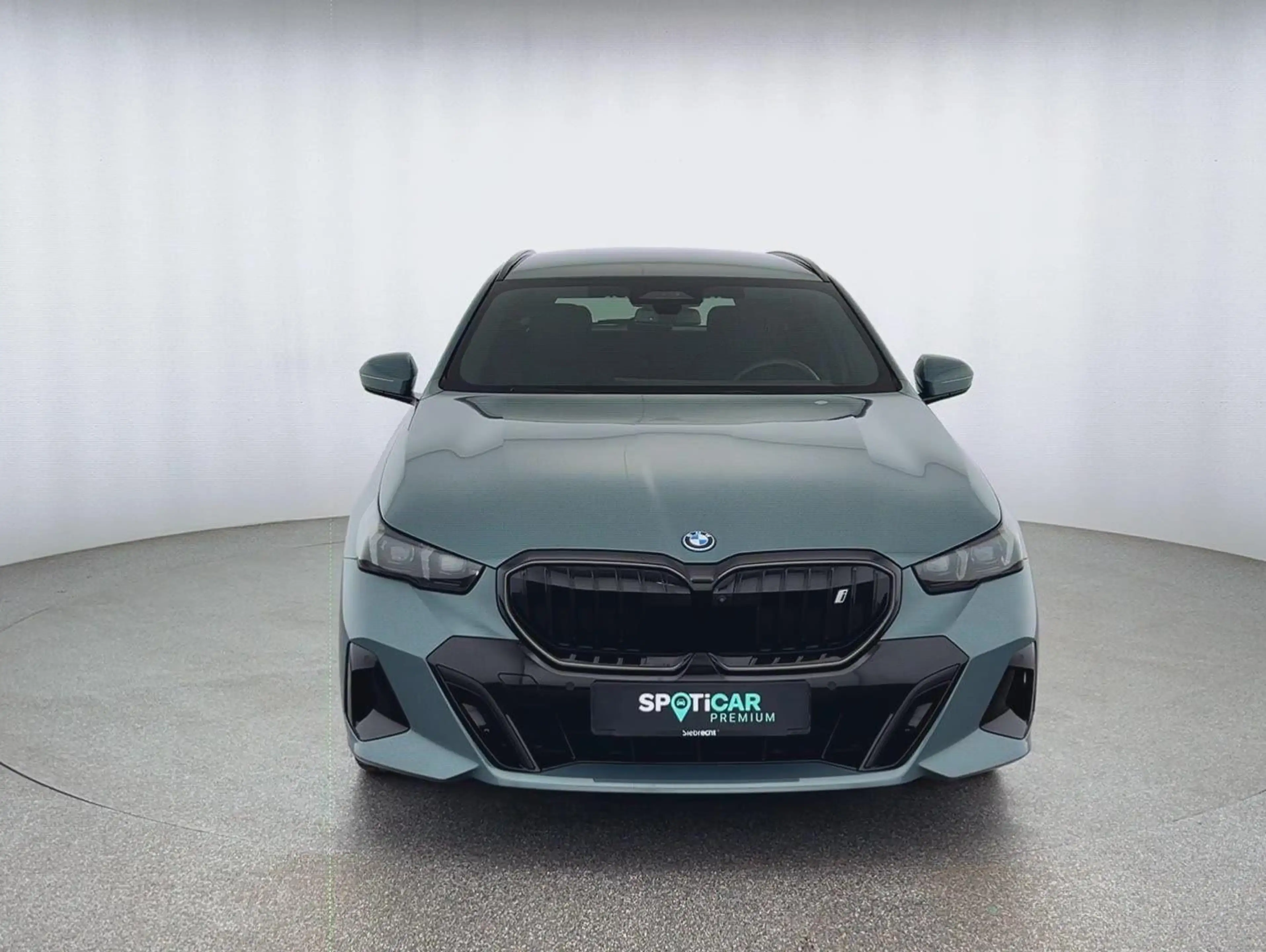 BMW i5 40e Touring M Sport*NAVI*360°K*SHZ*uvm — photo 2
