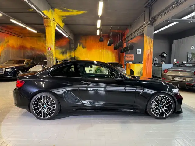 BMW M2 view 8