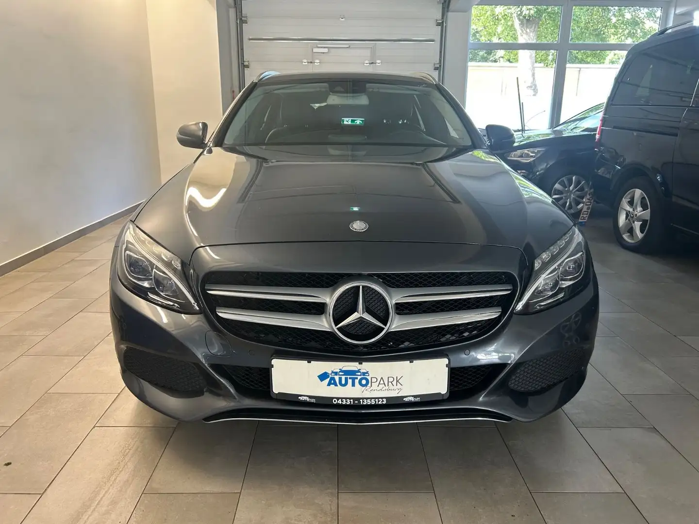 Mercedes-Benz C 180 T CGI *Burmester *LED * Grau - 2