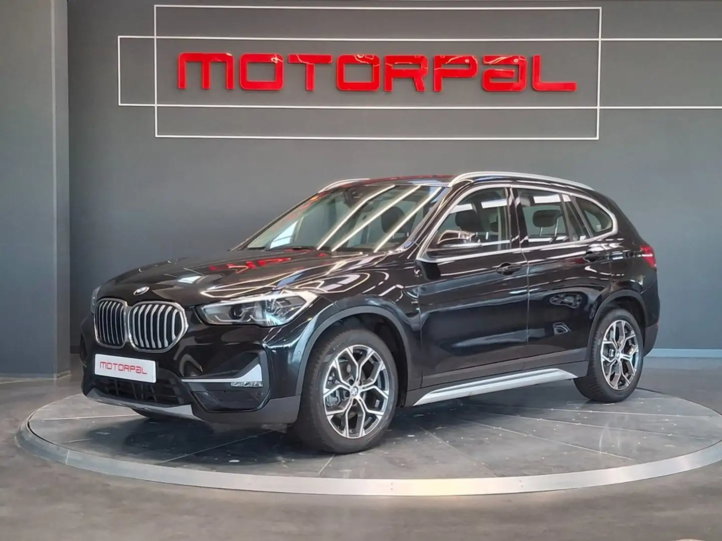 BMW X1 xDrive18d Negro - 1