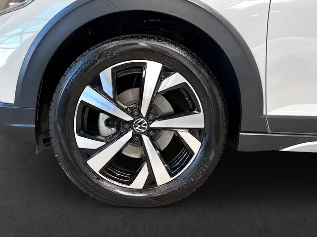 Volkswagen Taigo view 4