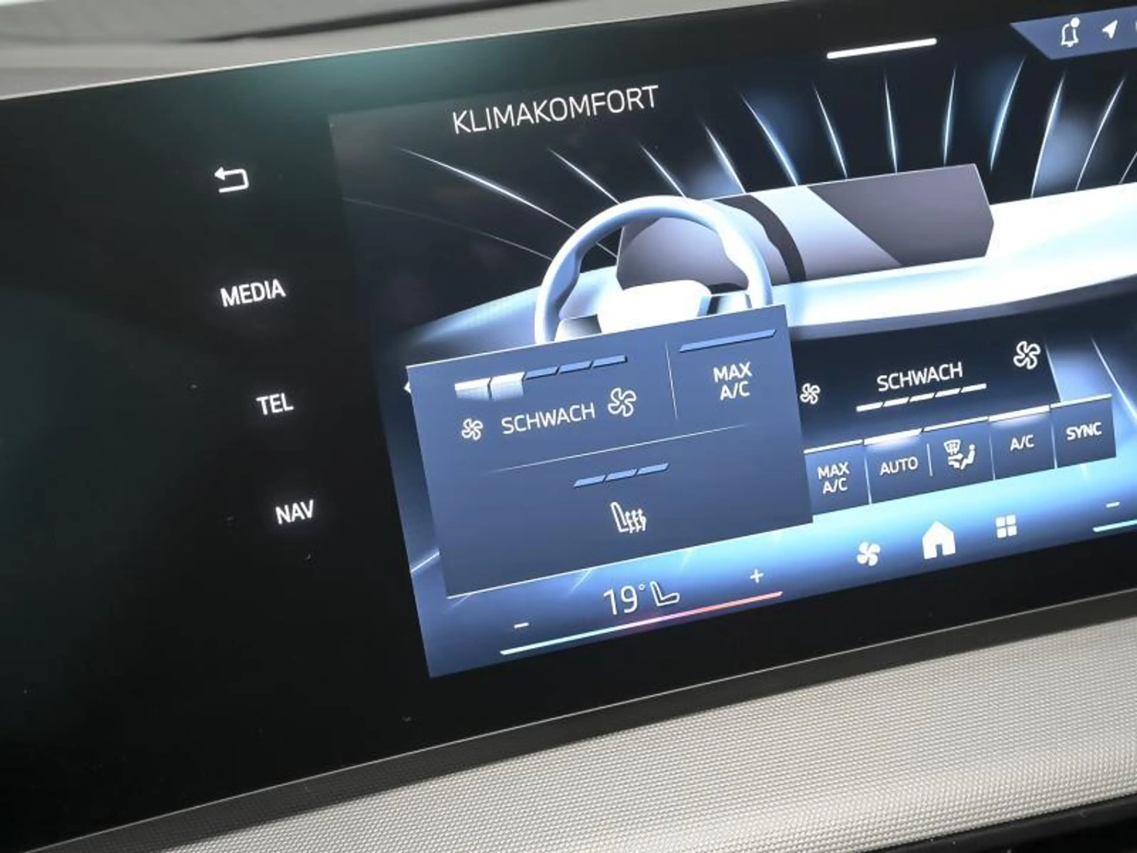 BMW 216 Actove Tourer-Trekhaak-Camera-Navi-Leder — photo 13