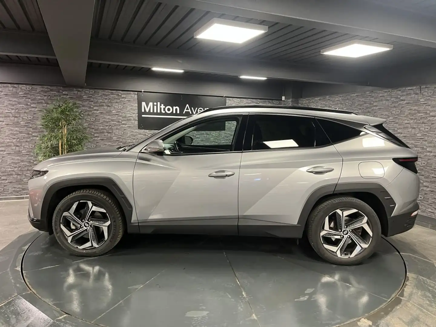 Hyundai TUCSON Tucson 1.6 T-GDi Plug-in - 265 HTRAC - BVA  Execut Gris - 2