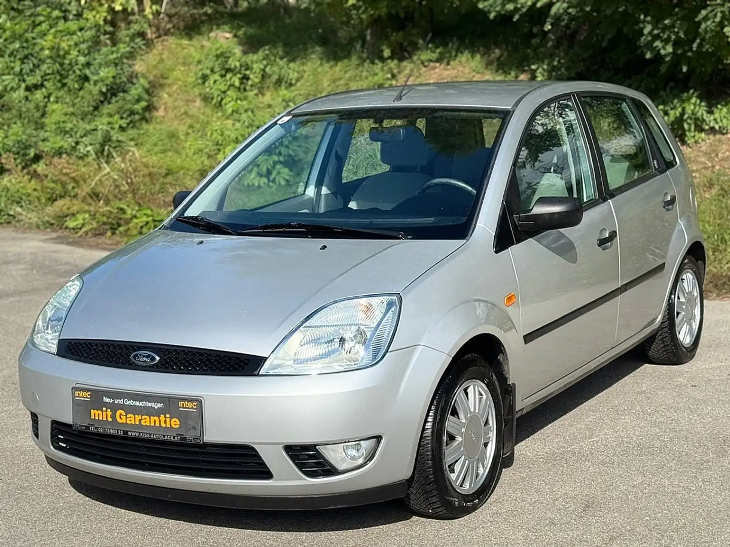 Ford Fiesta Ghia 1,4 TDCi Pickerl 09.2026 inklusive Silber - 1