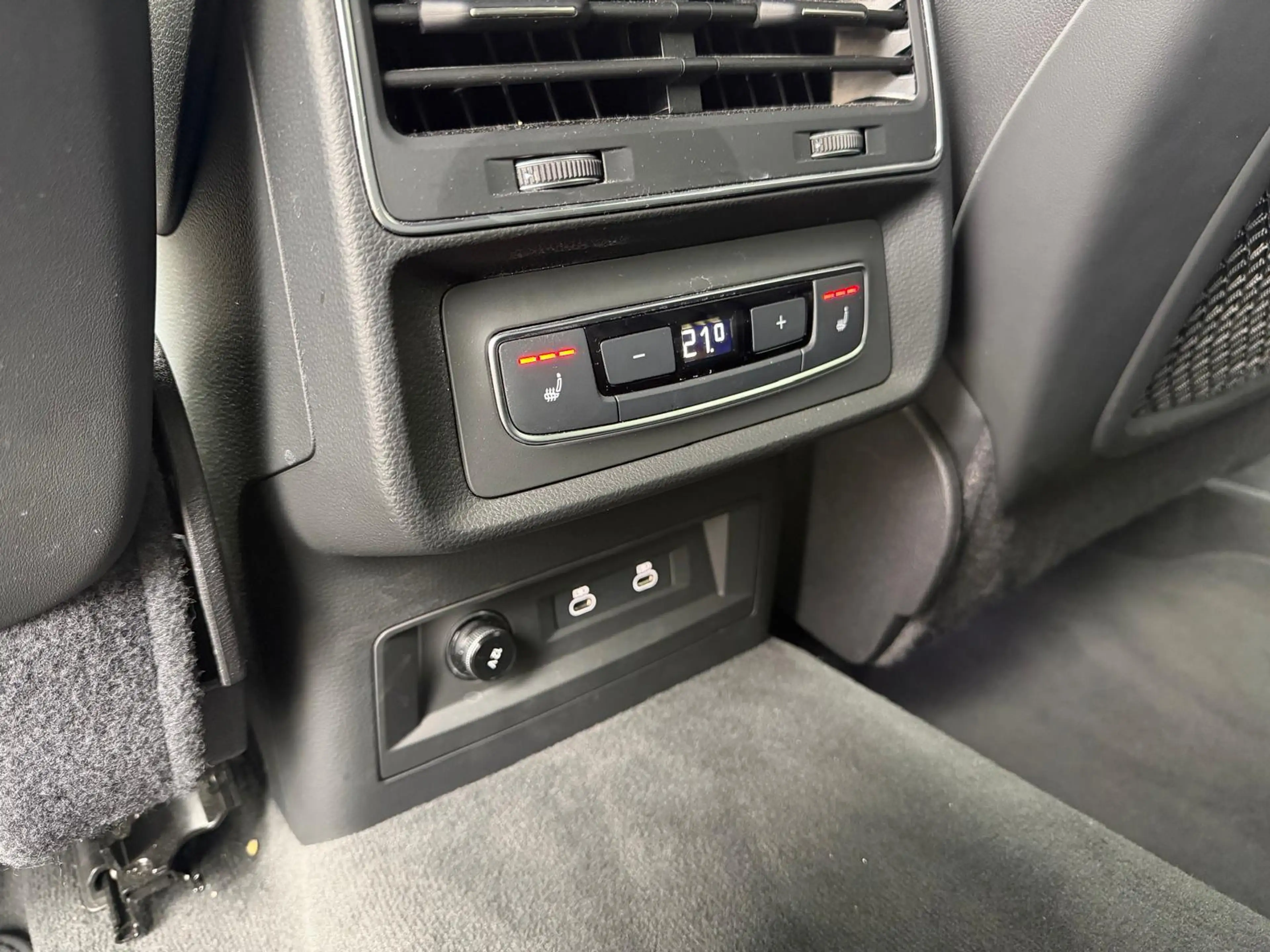 Audi Q8 55 TFSI e quattro Pro Line | Trekhaak | Memory | H — photo 15