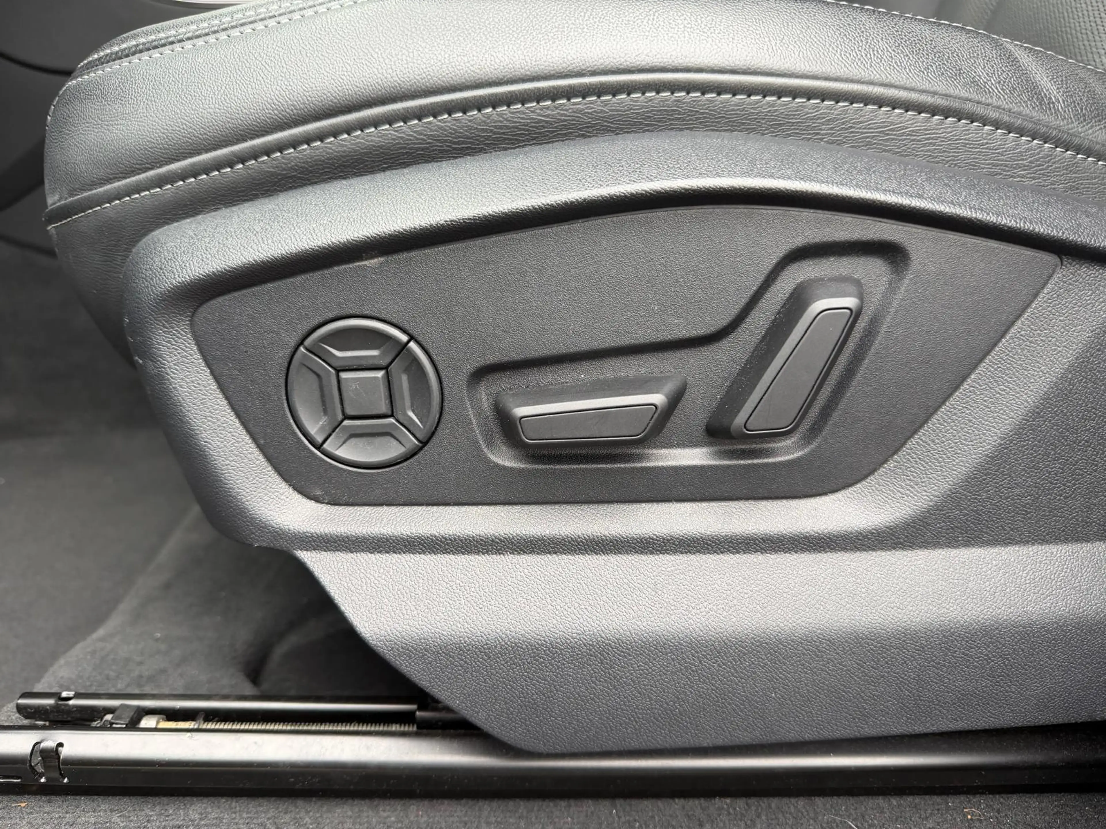 Audi Q8 55 TFSI e quattro Pro Line | Trekhaak | Memory | H — photo 14