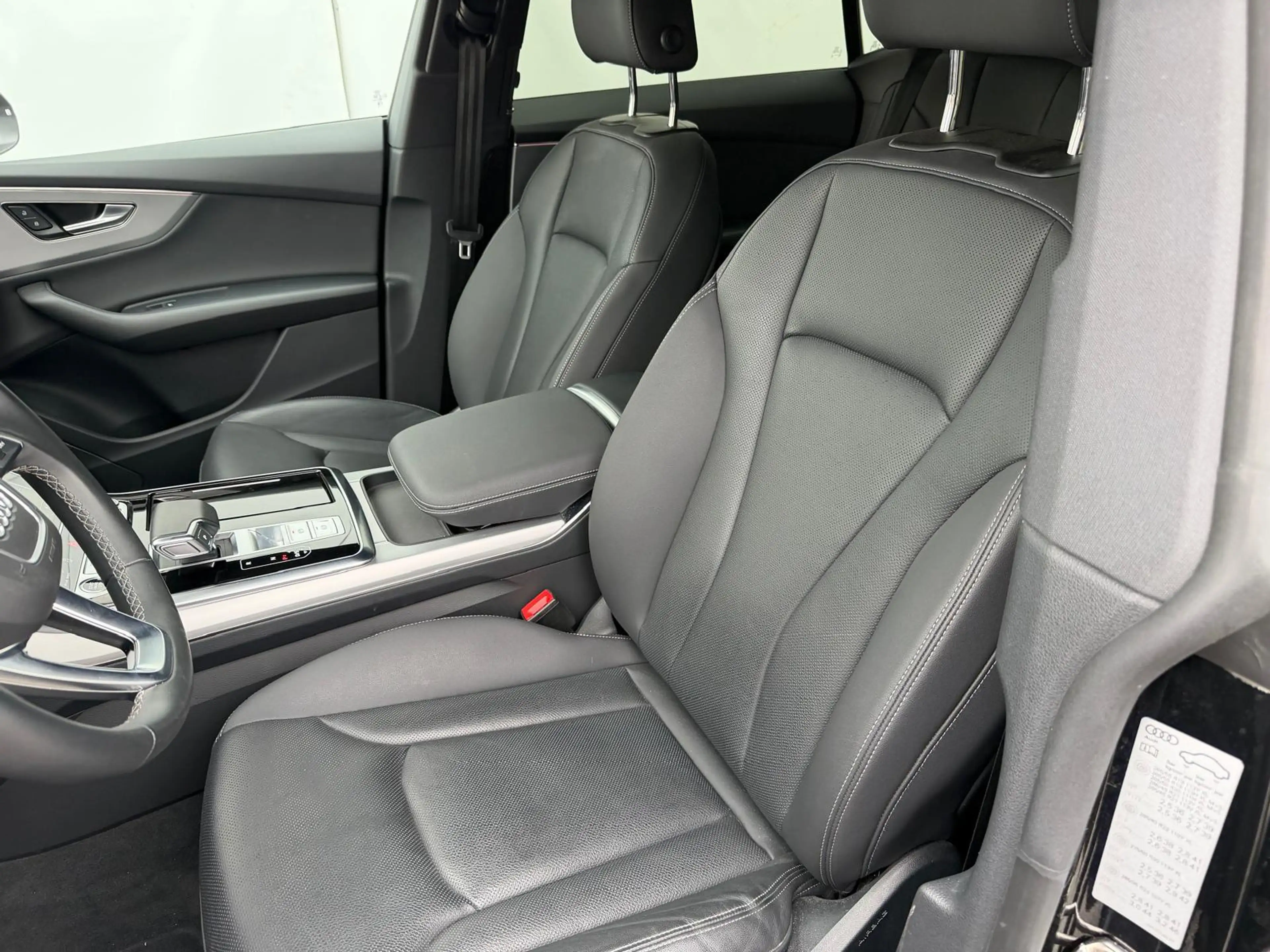 Audi Q8 55 TFSI e quattro Pro Line | Trekhaak | Memory | H — photo 7