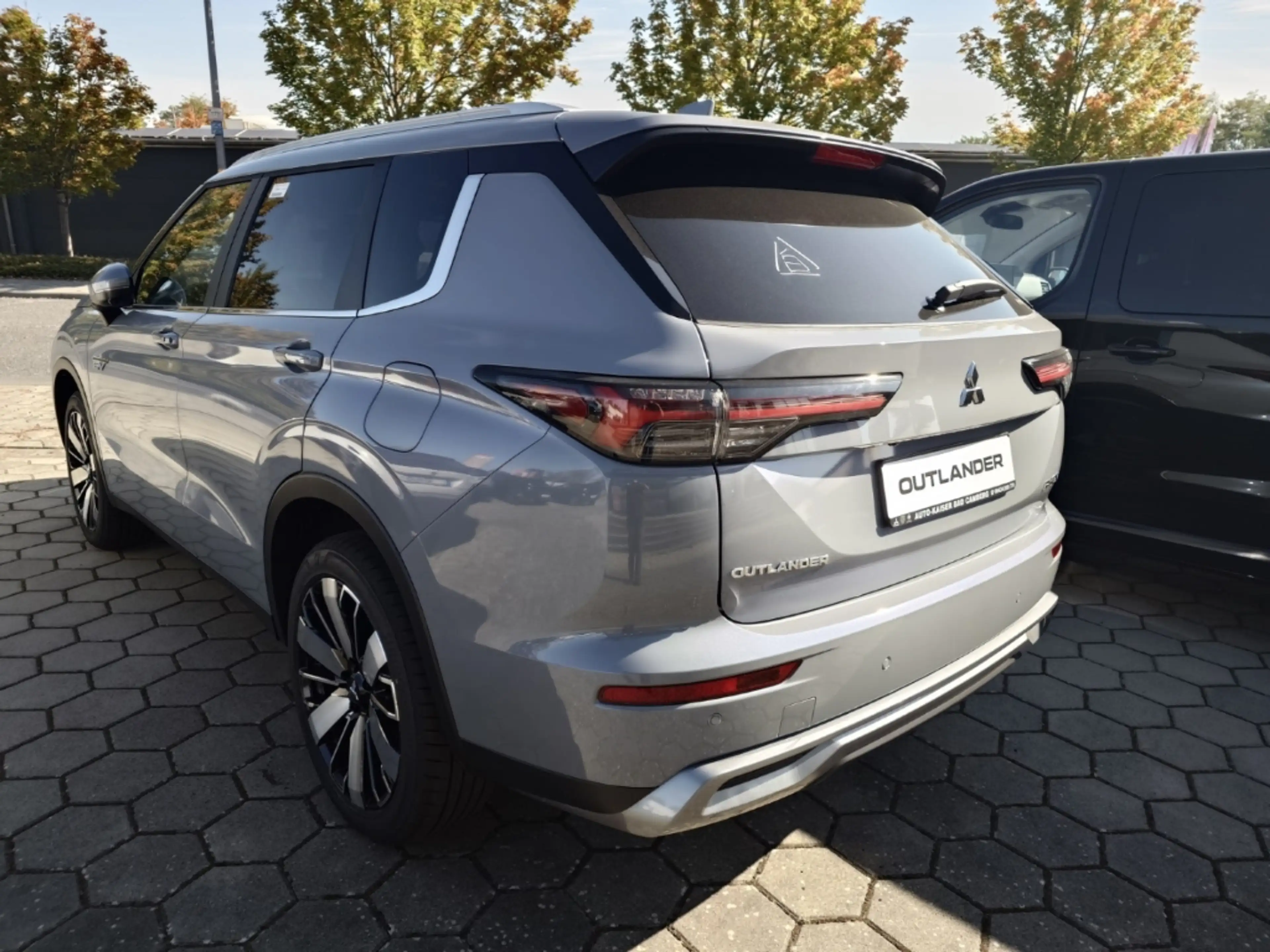 Mitsubishi Outlander StandHZG Navi Digitales Cockpit Soundsystem 360 Ka — photo 3