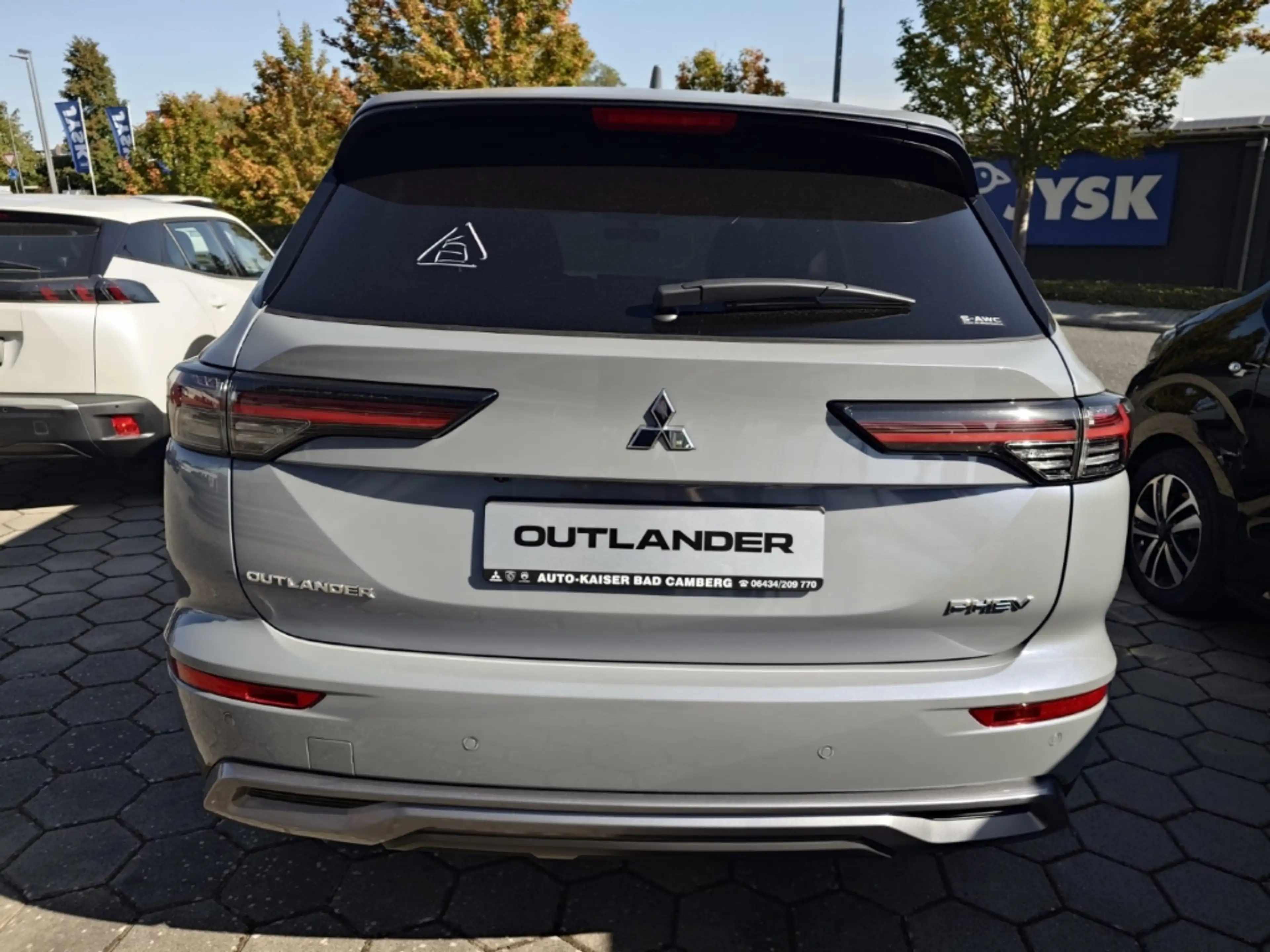 Mitsubishi Outlander StandHZG Navi Digitales Cockpit Soundsystem 360 Ka — photo 4