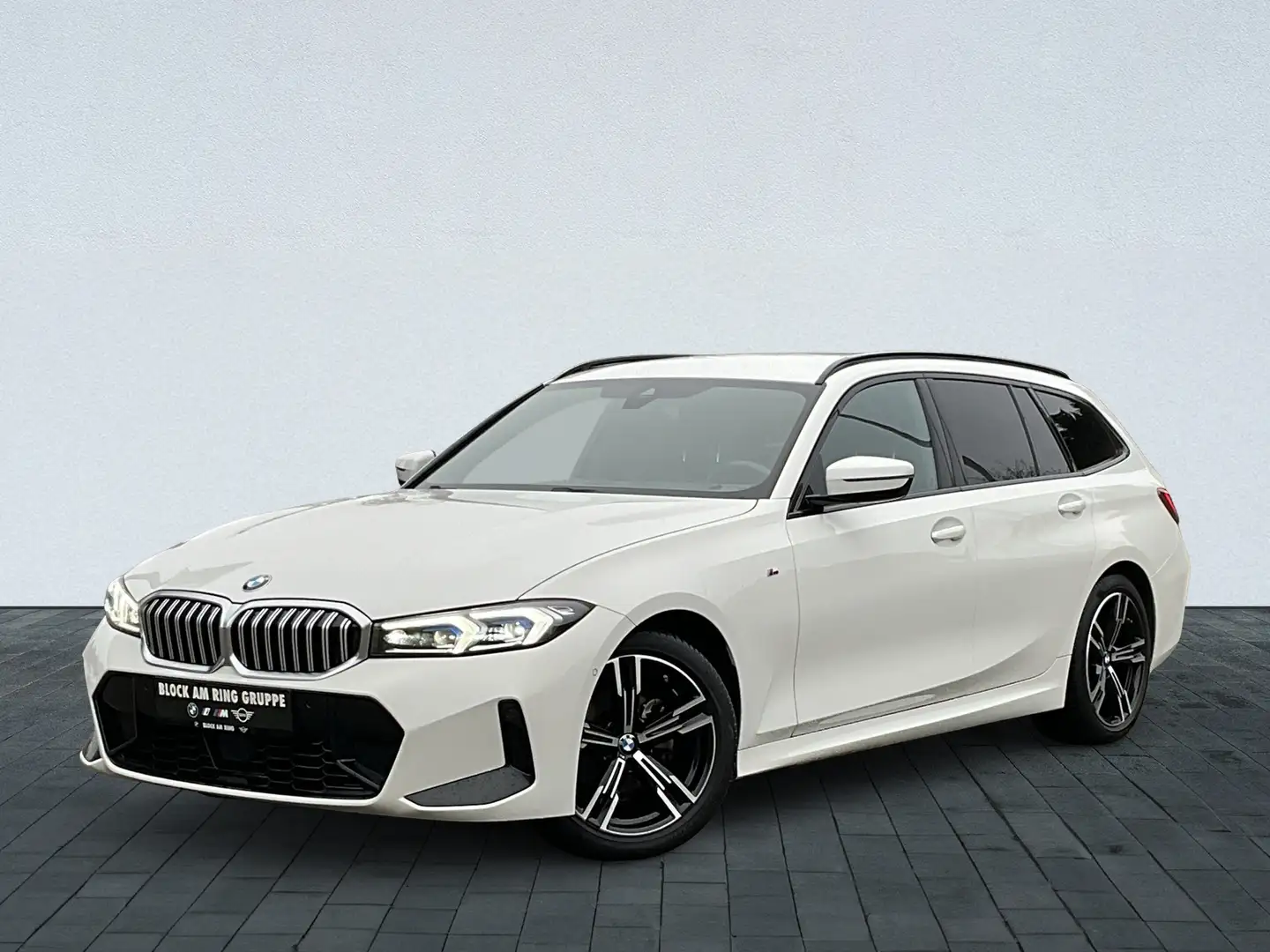 BMW 320 D M Sport ALED DA PA SH LMR Bílá - 2