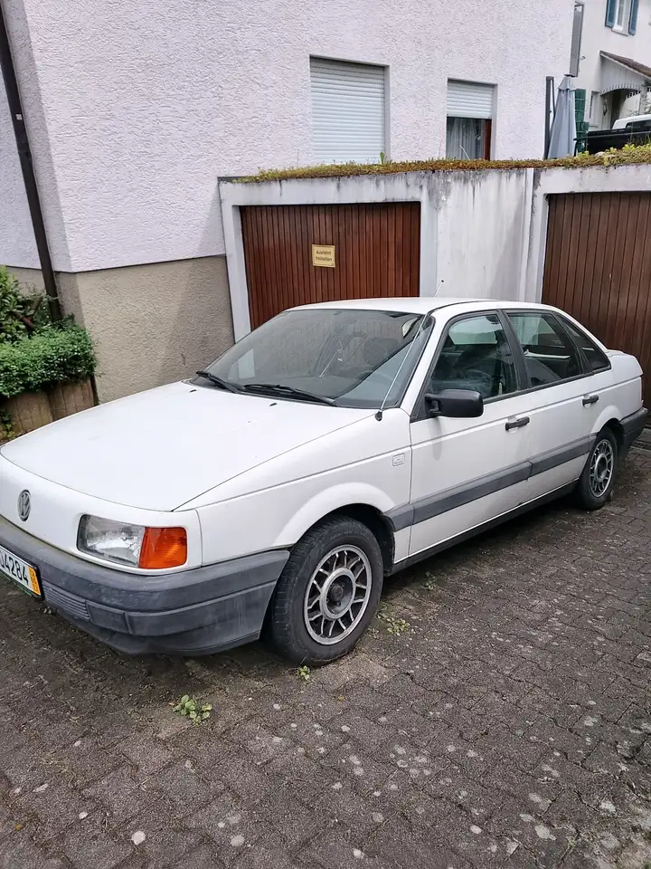 Volkswagen Passat 1.8 GL, foto 1