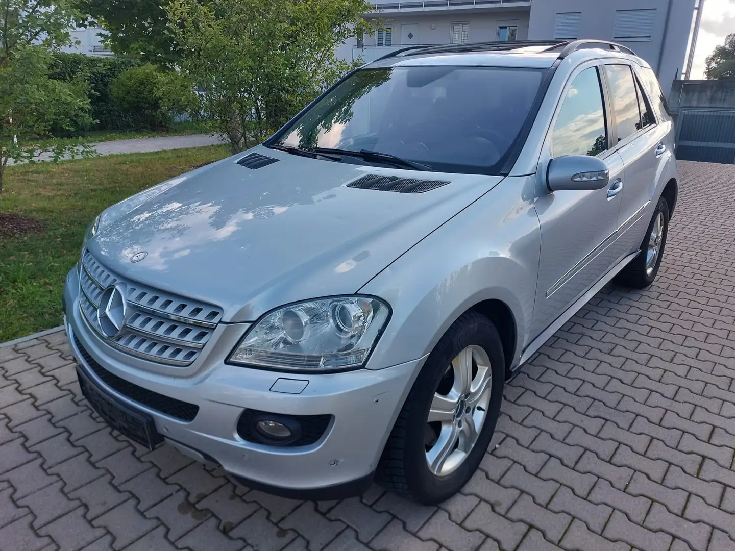 Mercedes-Benz ML 320 CDI 4MATIC "AHK 3,5t " TÜV 07/2026" Grijs - 1