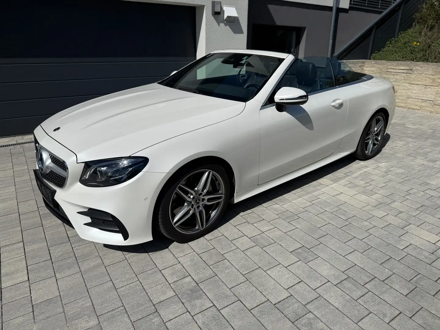 Mercedes-Benz E 300 E 300 Aut. Weiß - 1