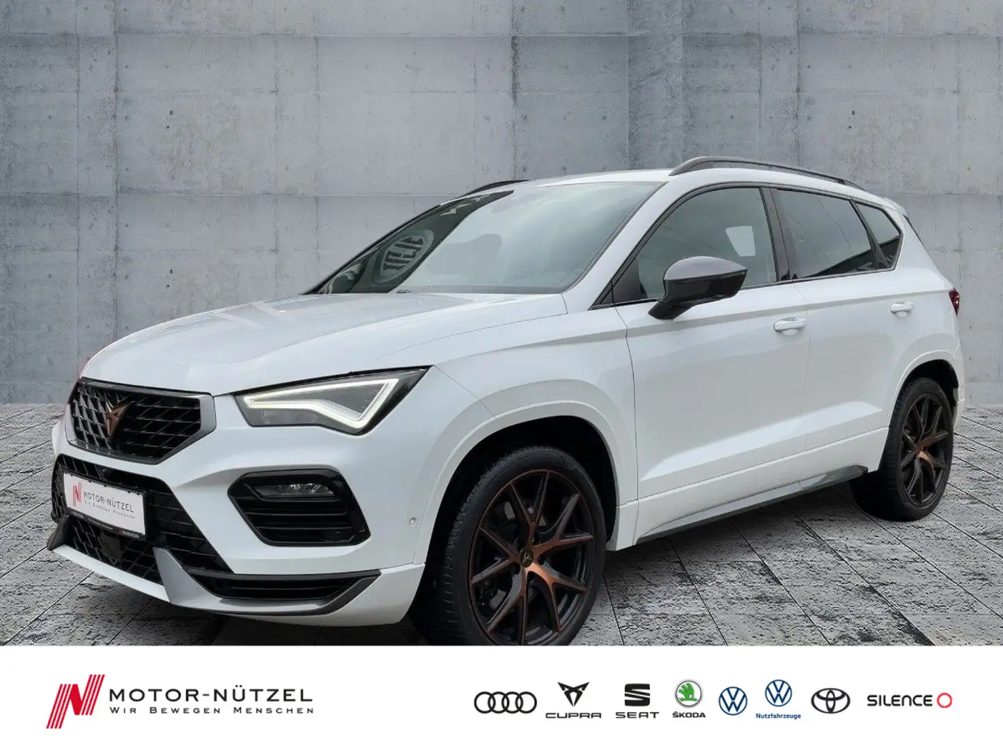 CUPRA Ateca 2.0 TSI DSG 4DRIVE LED+NAVI+AHK+PANO+BEATS Weiß - 1