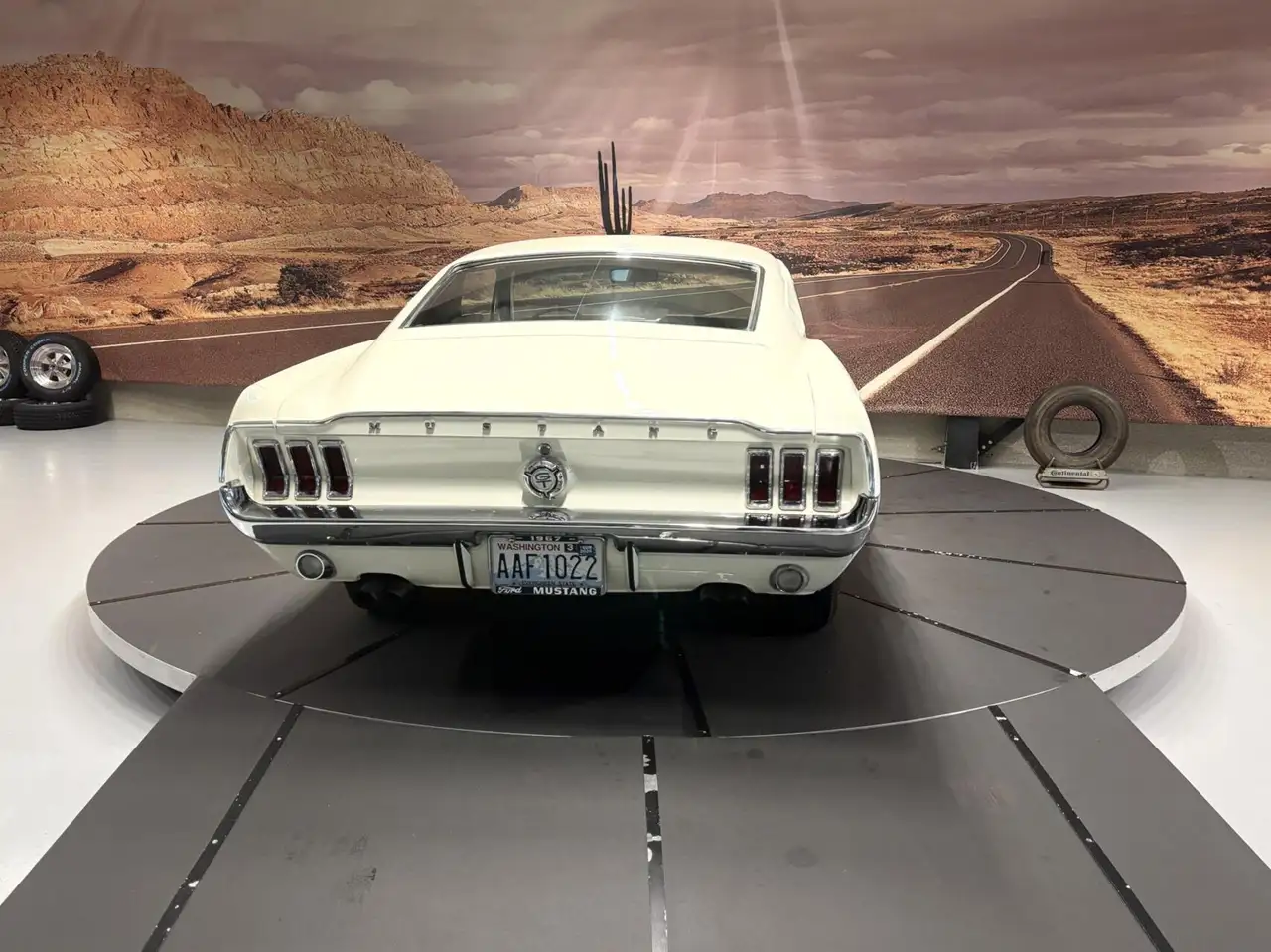 Ford Mustang Fastback, foto 11