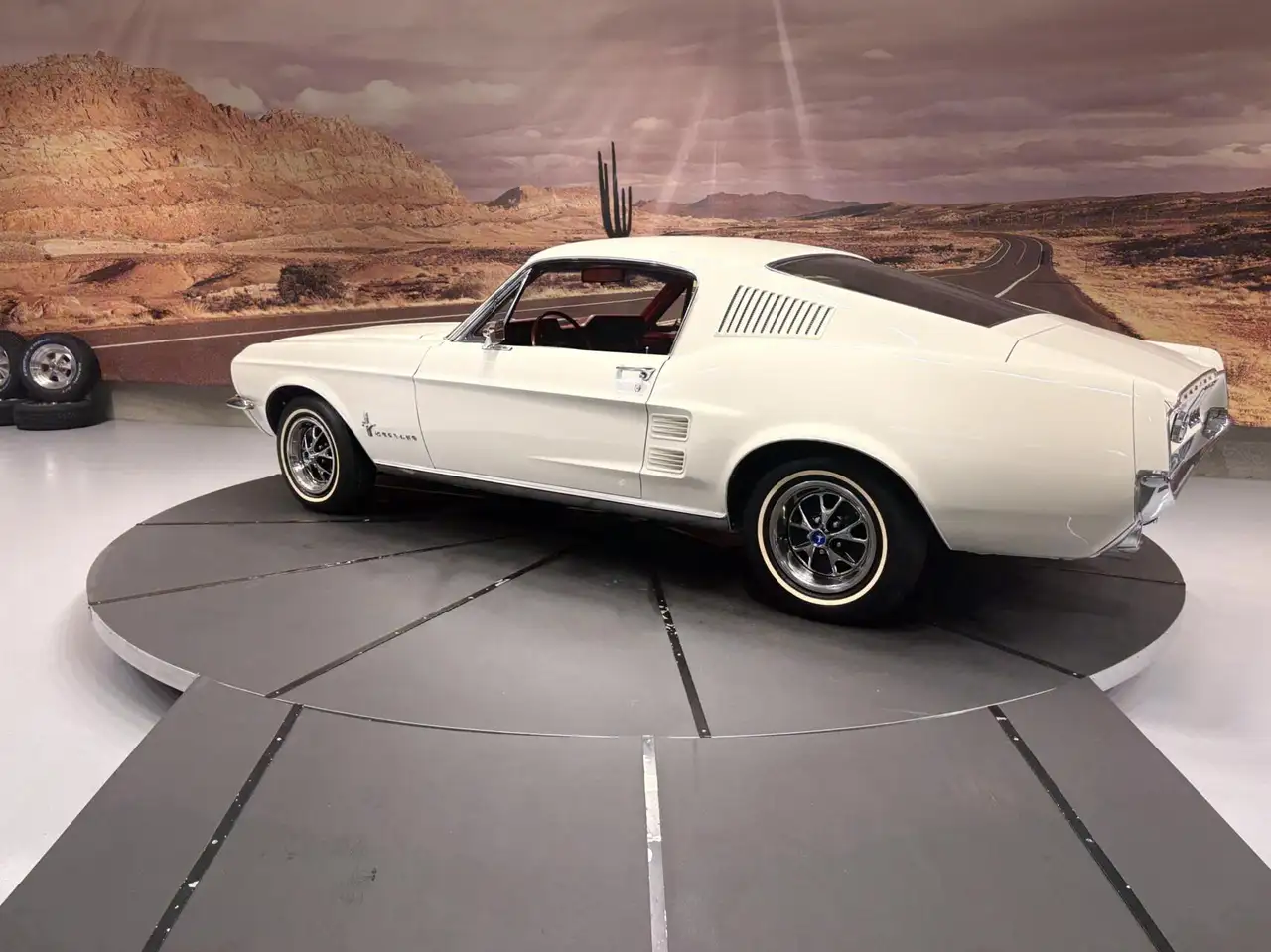 Ford Mustang Fastback, foto 8