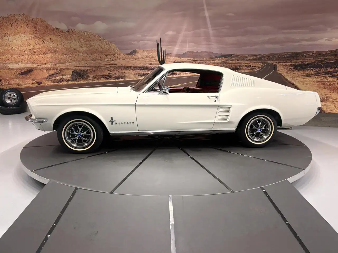 Ford Mustang Fastback, foto 7
