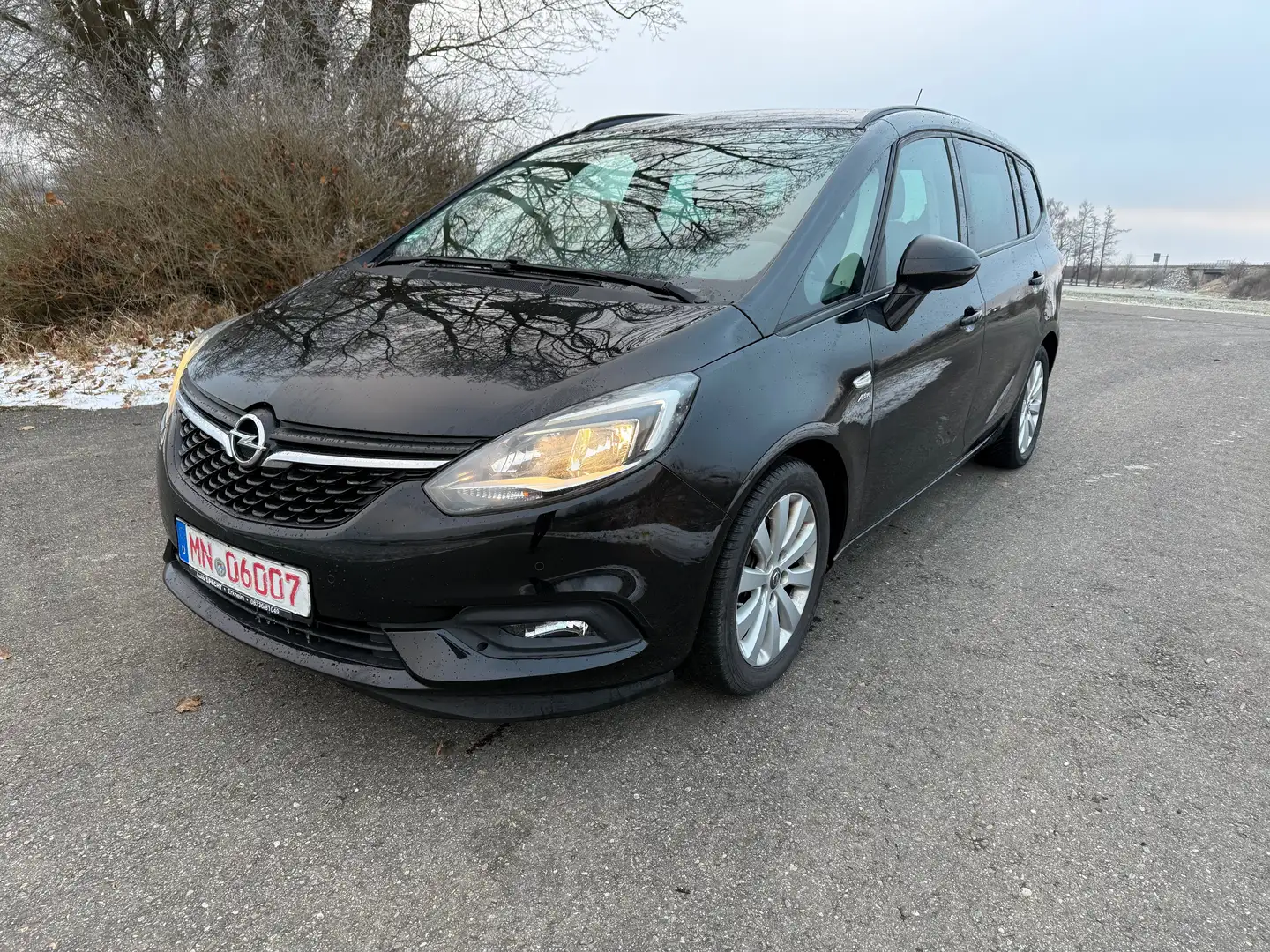 Opel Zafira Active Noir - 1