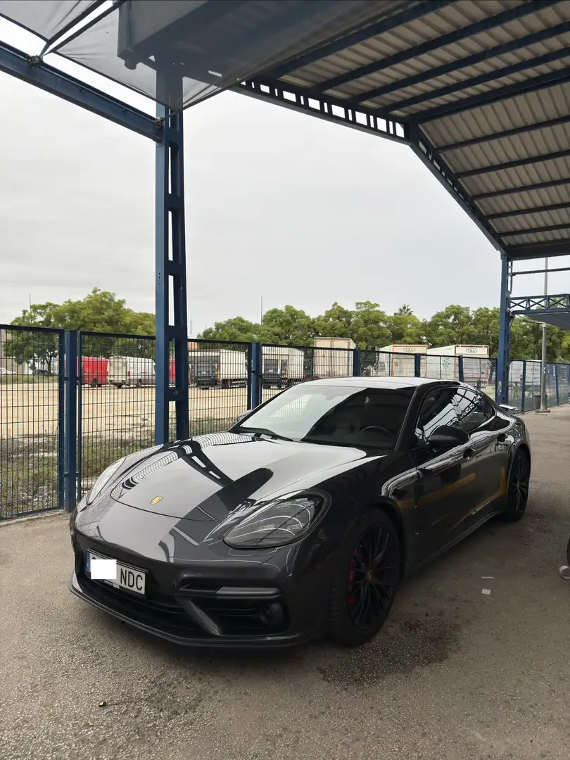 Porsche Panamera Turbo 550 CV V8 - 1