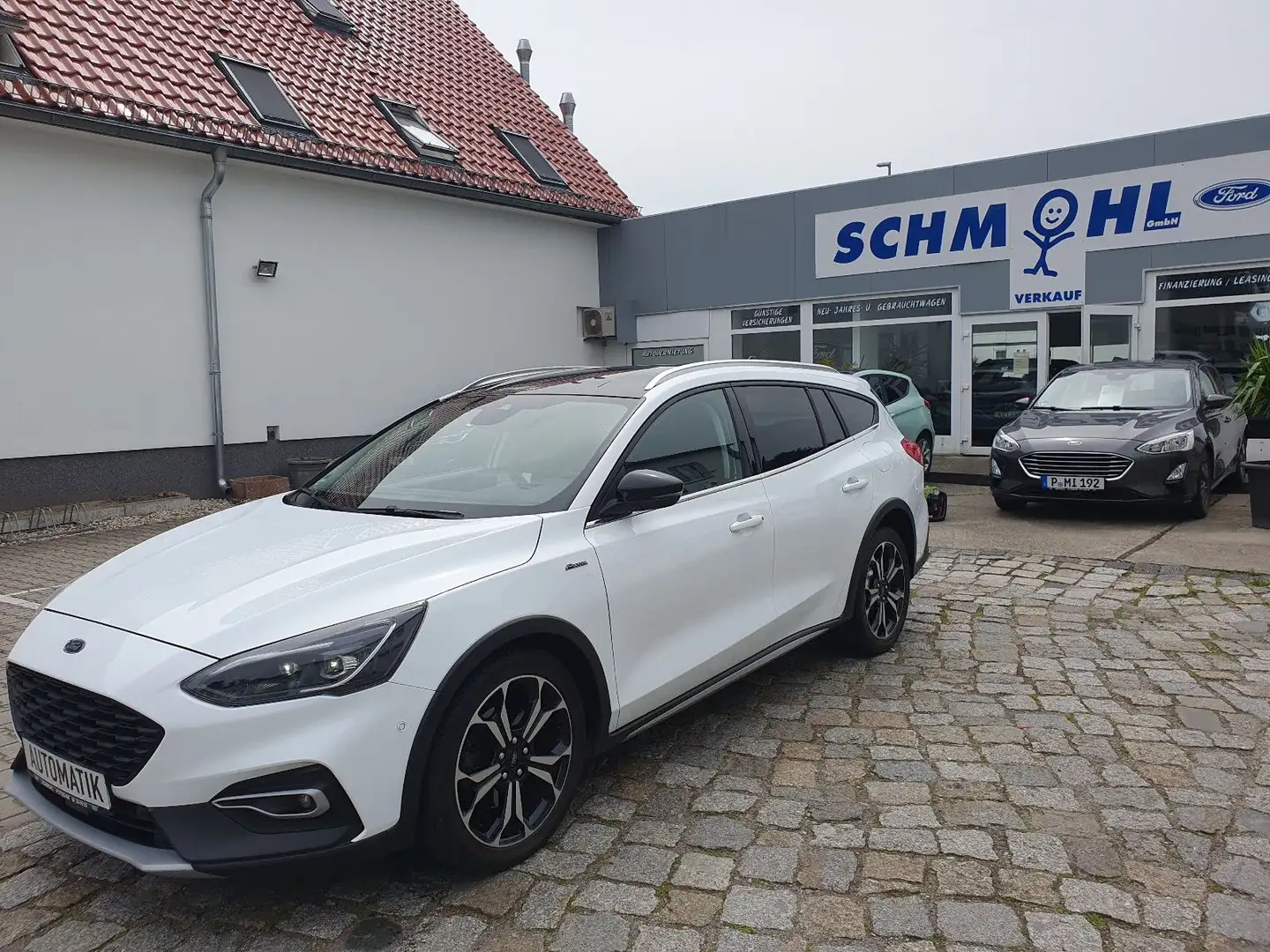 Ford Focus Turnier Active Vignale Navi Allwett. Leder Blanc - 1