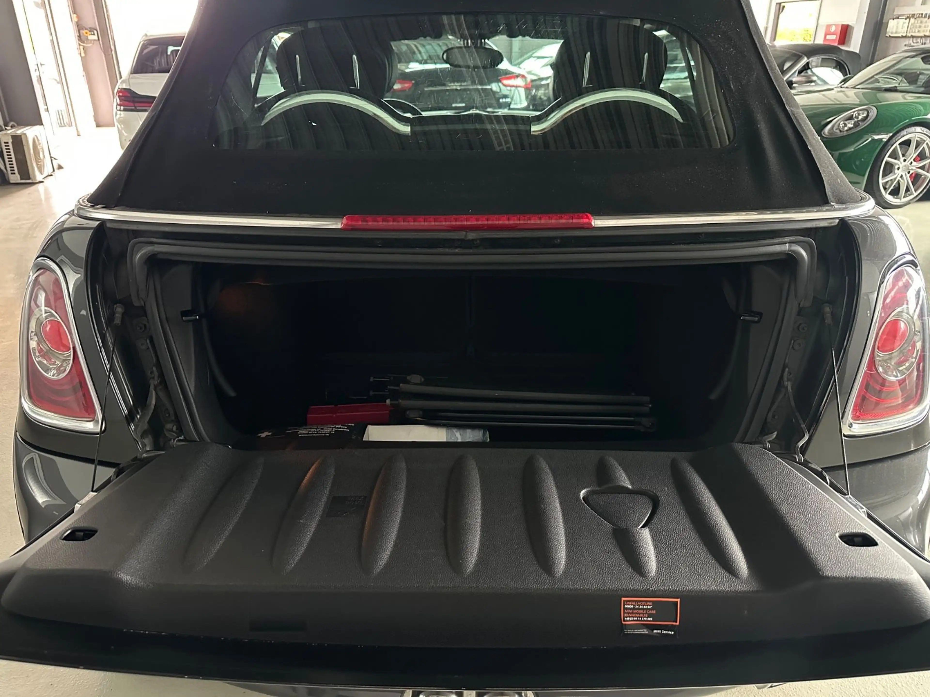 MINI Cooper SD Cabrio Cooper Cabrio SD JCW Paket/PDC/HarmanKardon — photo 10