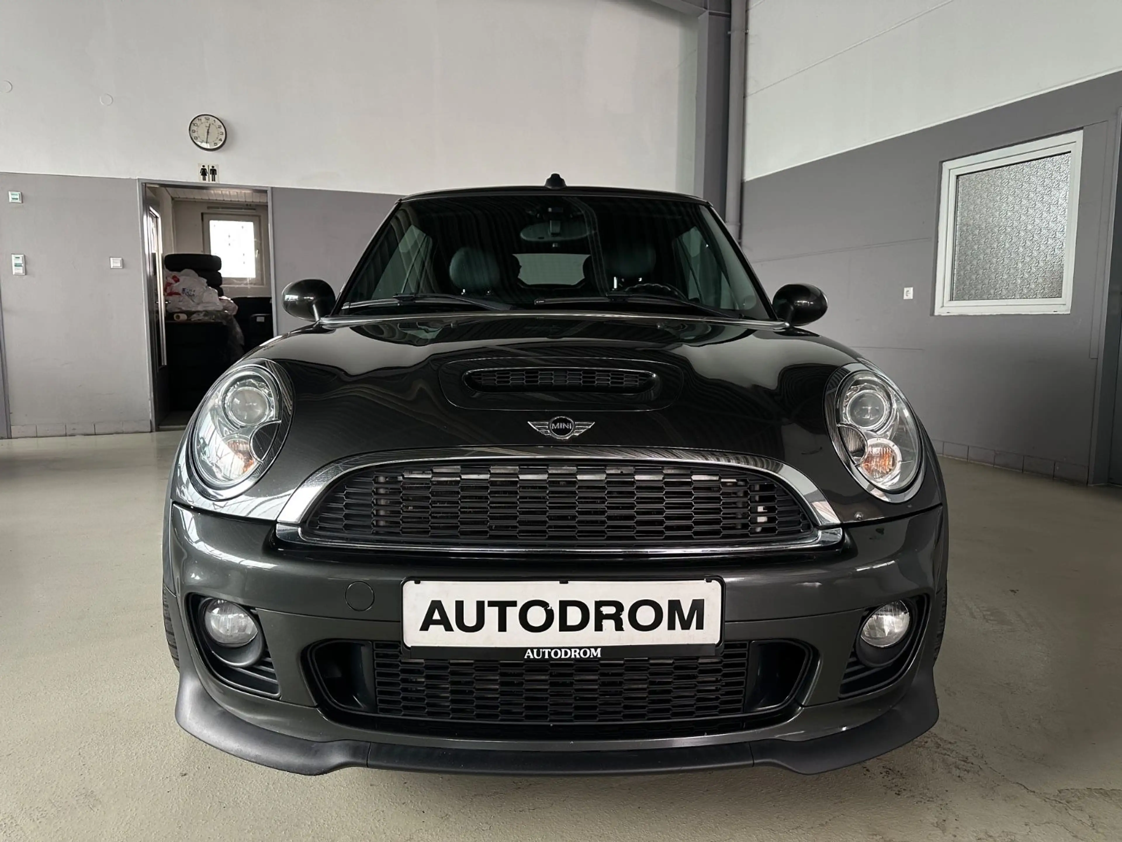 MINI Cooper SD Cabrio Cooper Cabrio SD JCW Paket/PDC/HarmanKardon — photo 2