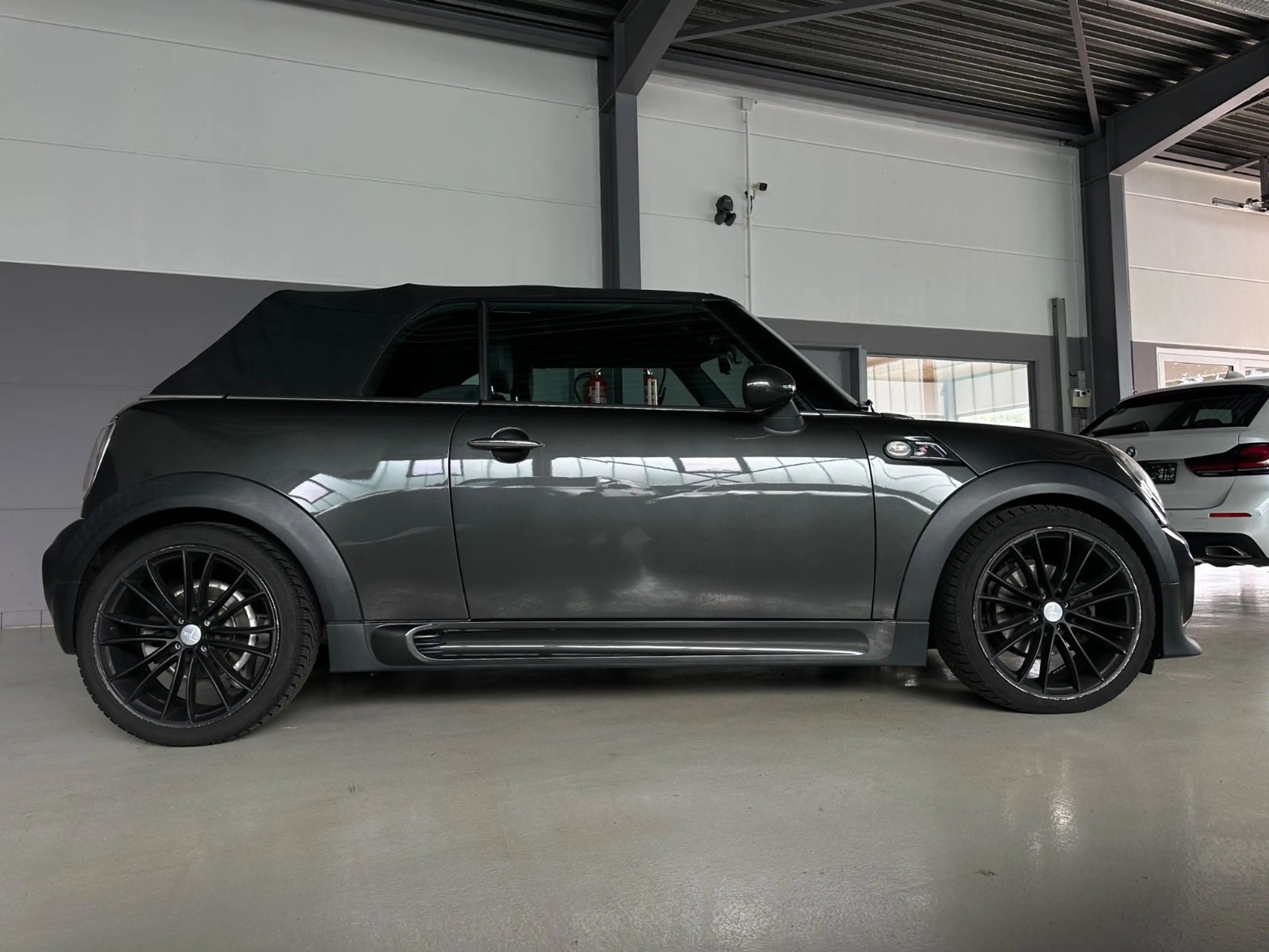 MINI Cooper SD Cabrio Cooper Cabrio SD JCW Paket/PDC/HarmanKardon — photo 5