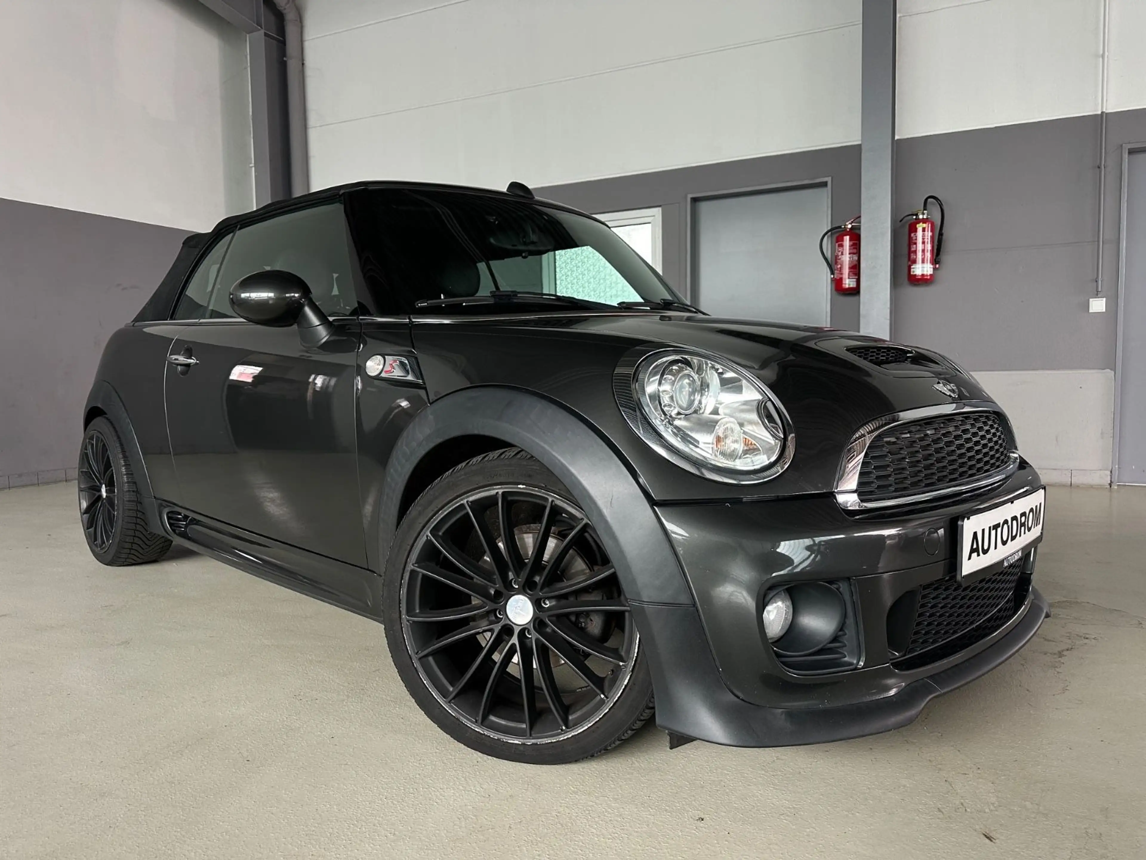 MINI Cooper SD Cabrio Cooper Cabrio SD JCW Paket/PDC/HarmanKardon