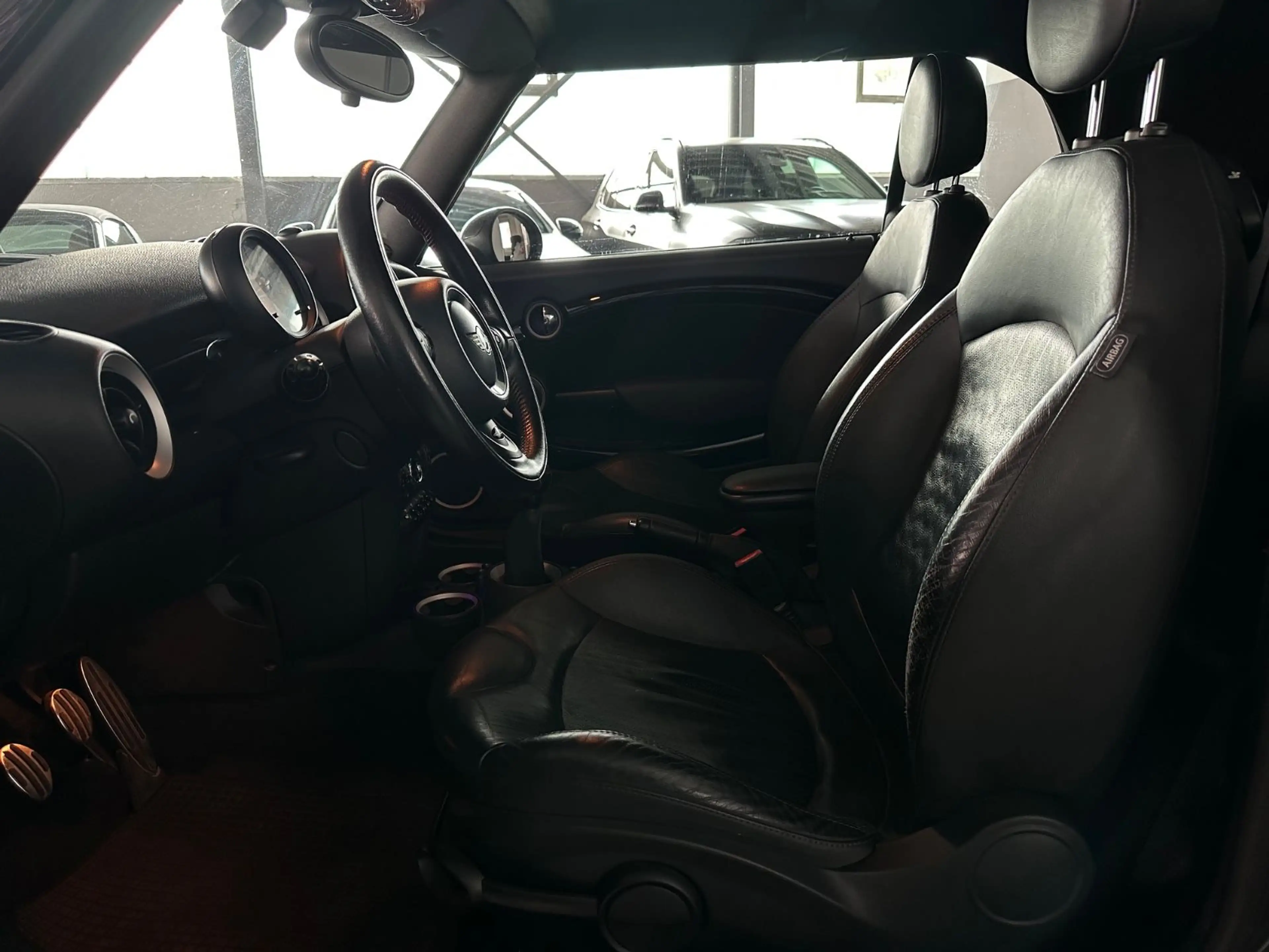 MINI Cooper SD Cabrio Cooper Cabrio SD JCW Paket/PDC/HarmanKardon — photo 13