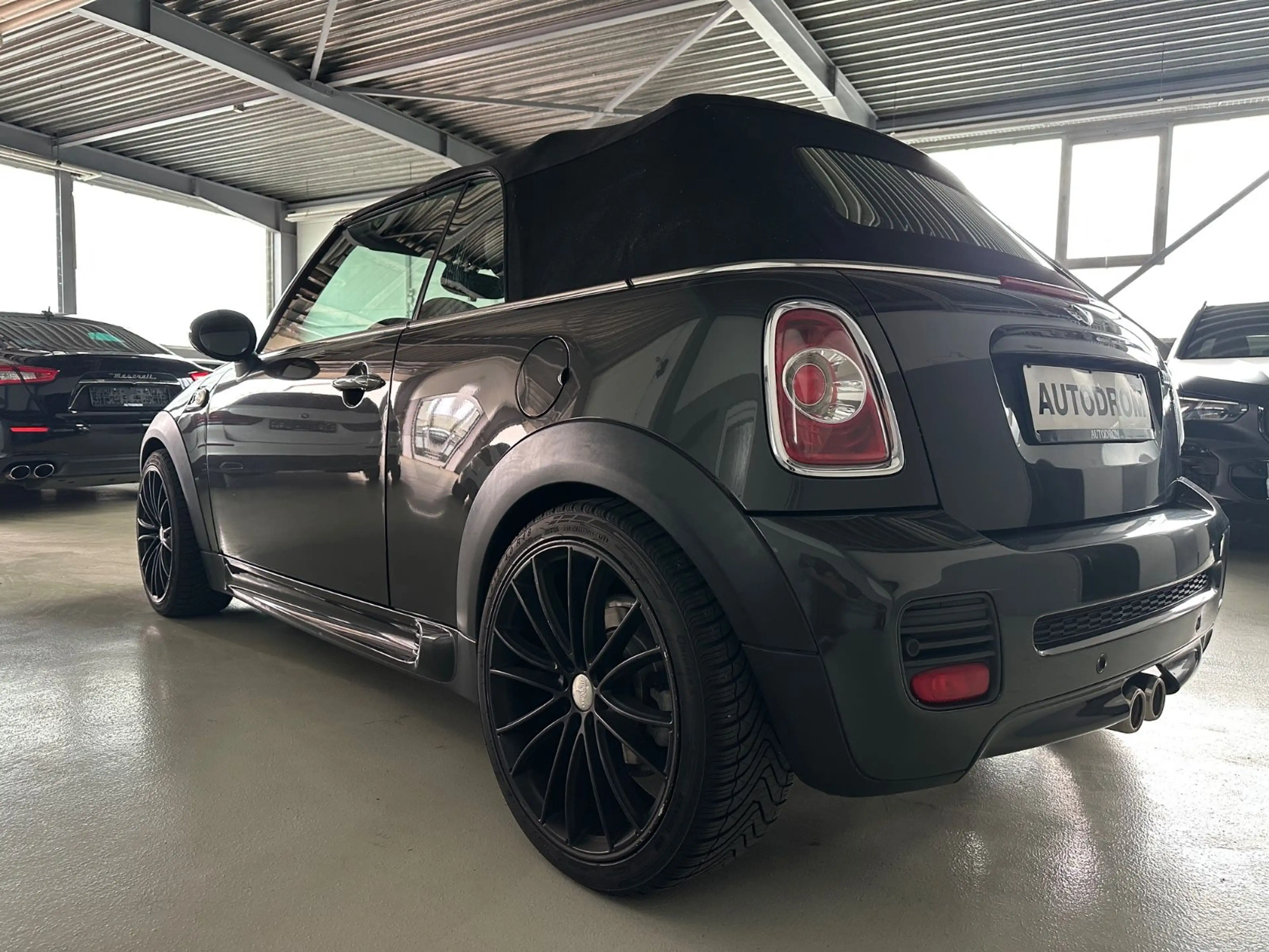 MINI Cooper SD Cabrio Cooper Cabrio SD JCW Paket/PDC/HarmanKardon — photo 8