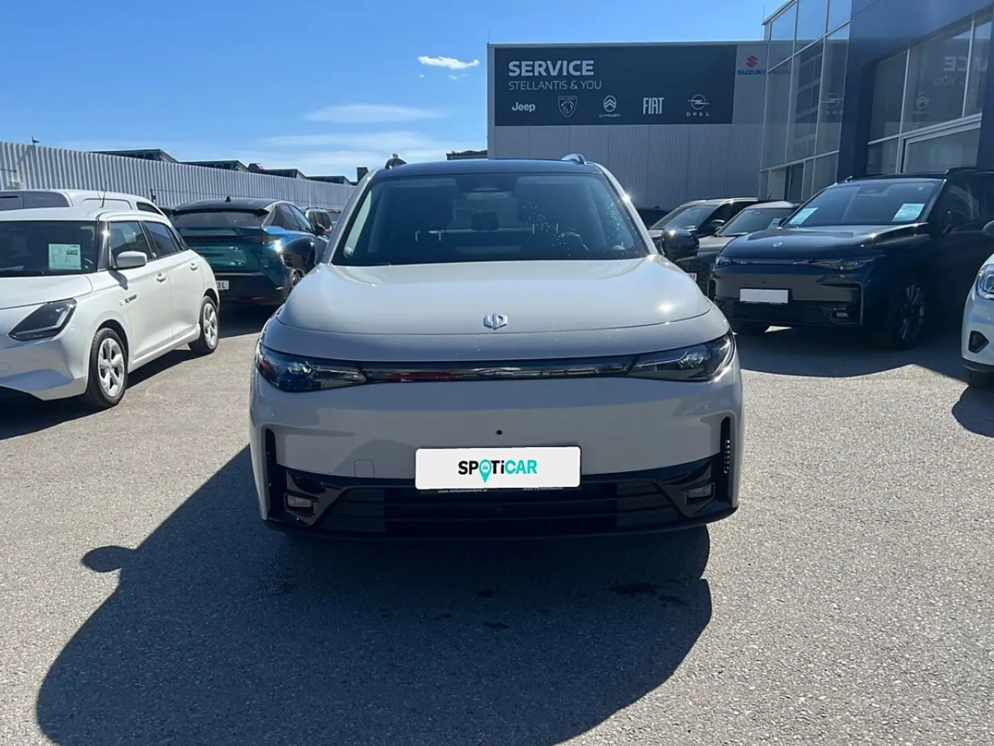 Leapmotor C10 Elektro 81,9kWh Design ProMax Grau - 2