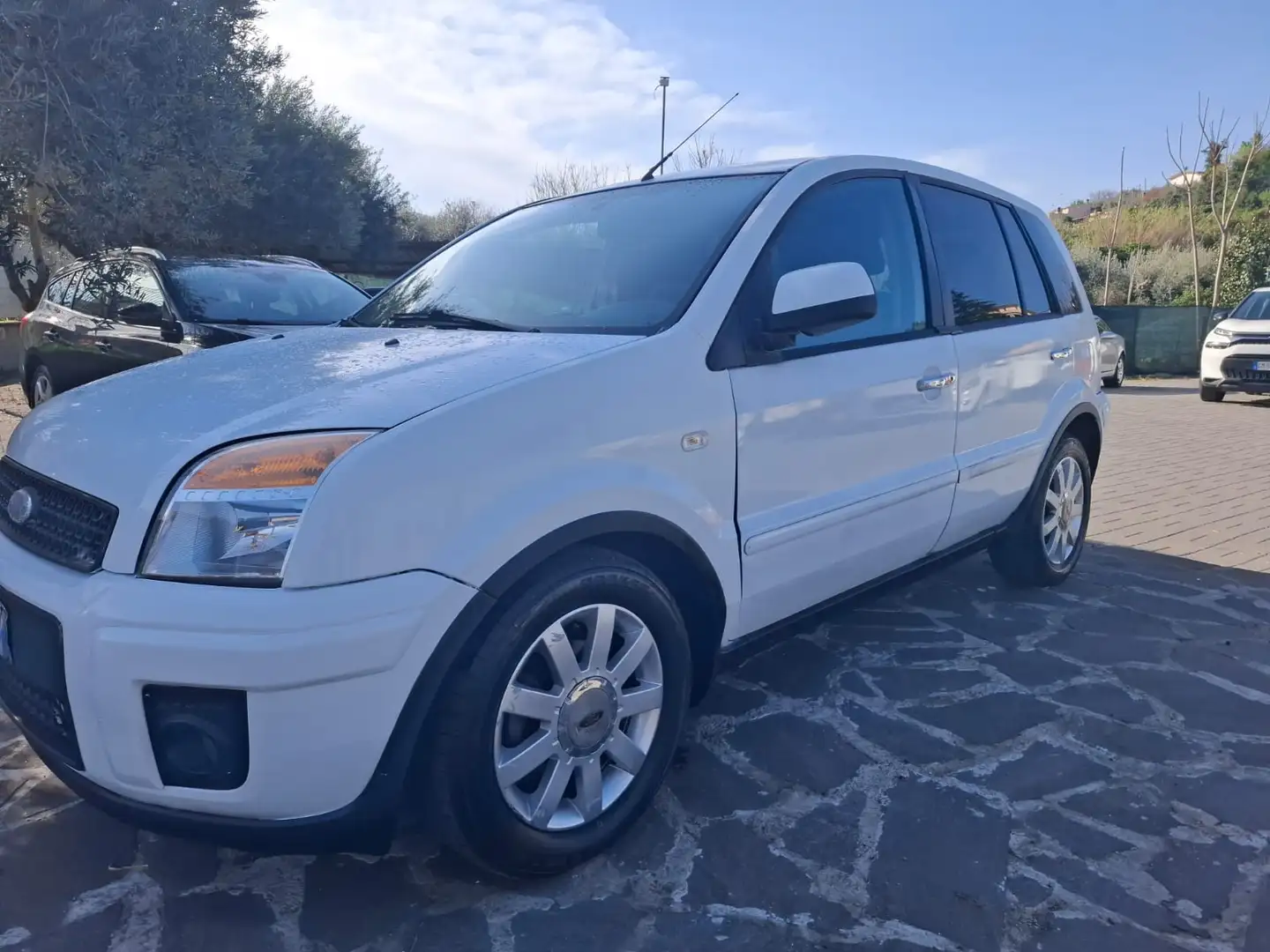 Ford Fusion Fusion II 2010 1.4 16v Uav Gpl Weiß - 2