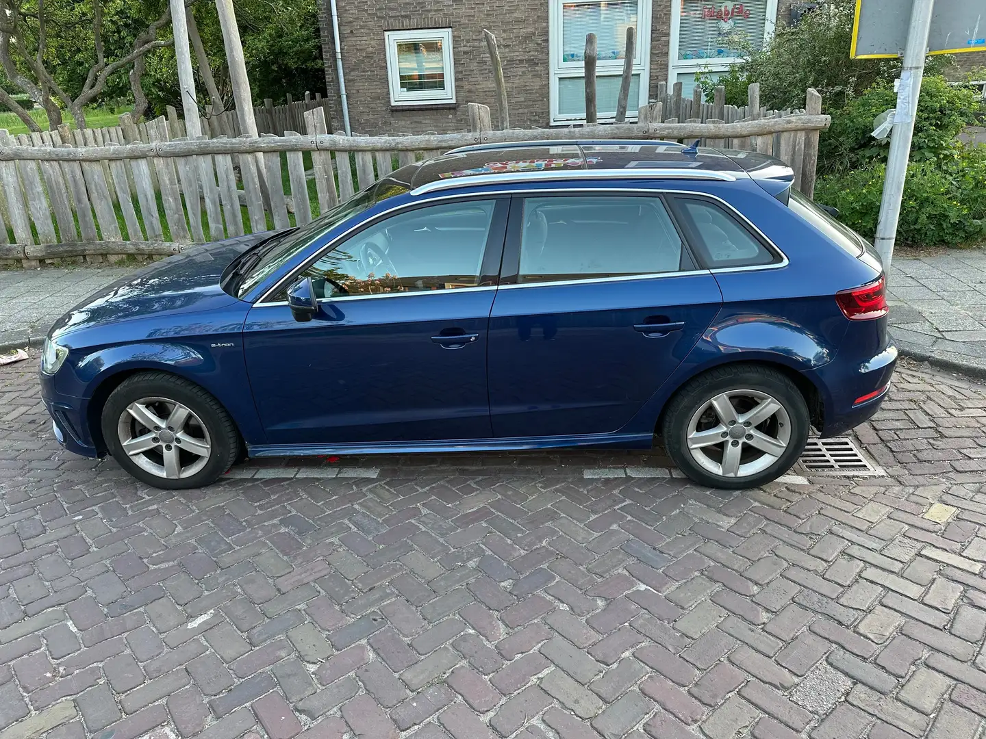 Audi A3 A3 1.4 Amb. PL+ Blauw - 2