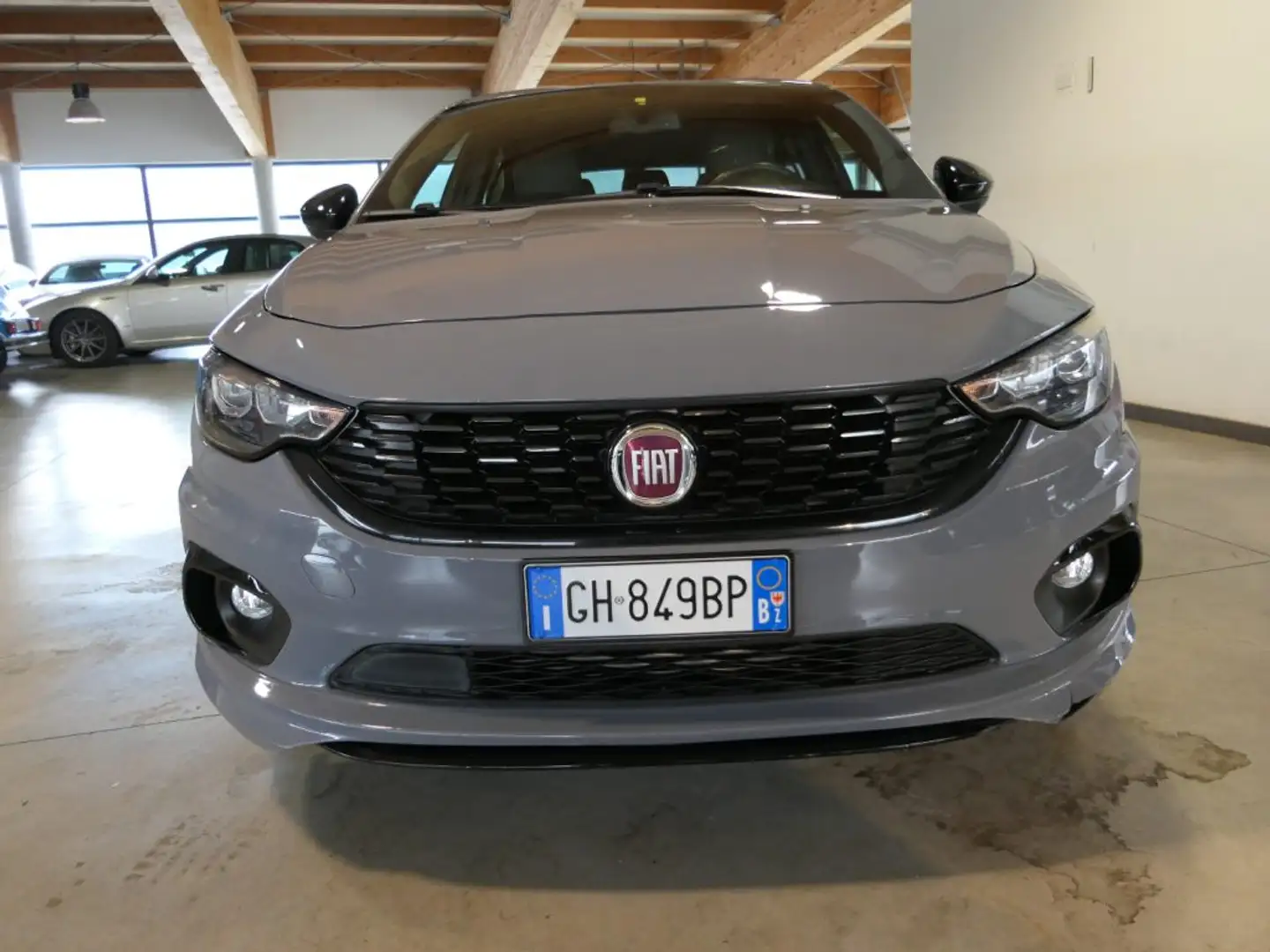 Fiat Tipo 1.6 Mjt S&S 5 porte Sport Gris - 2