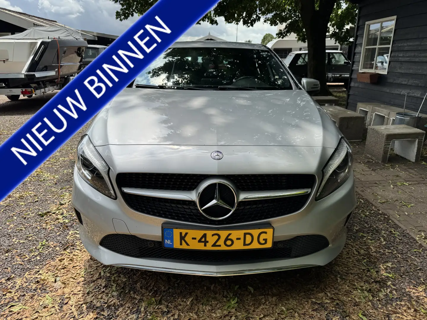 Mercedes-Benz A 200 d Motorsport Edition Grau - 2