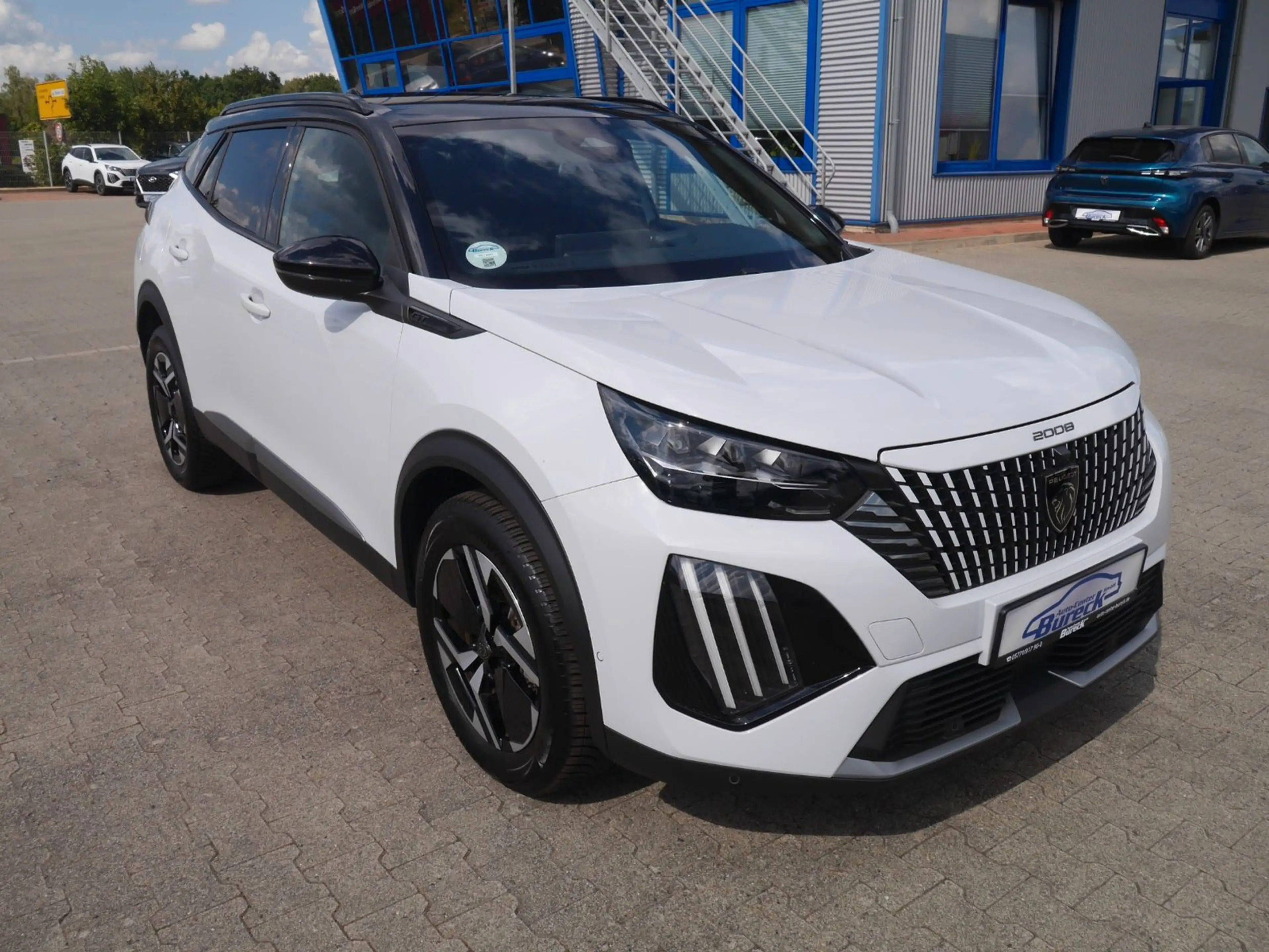Peugeot 2008 Hybrid 145 GT Navi/LED/SHZ/360-Grad