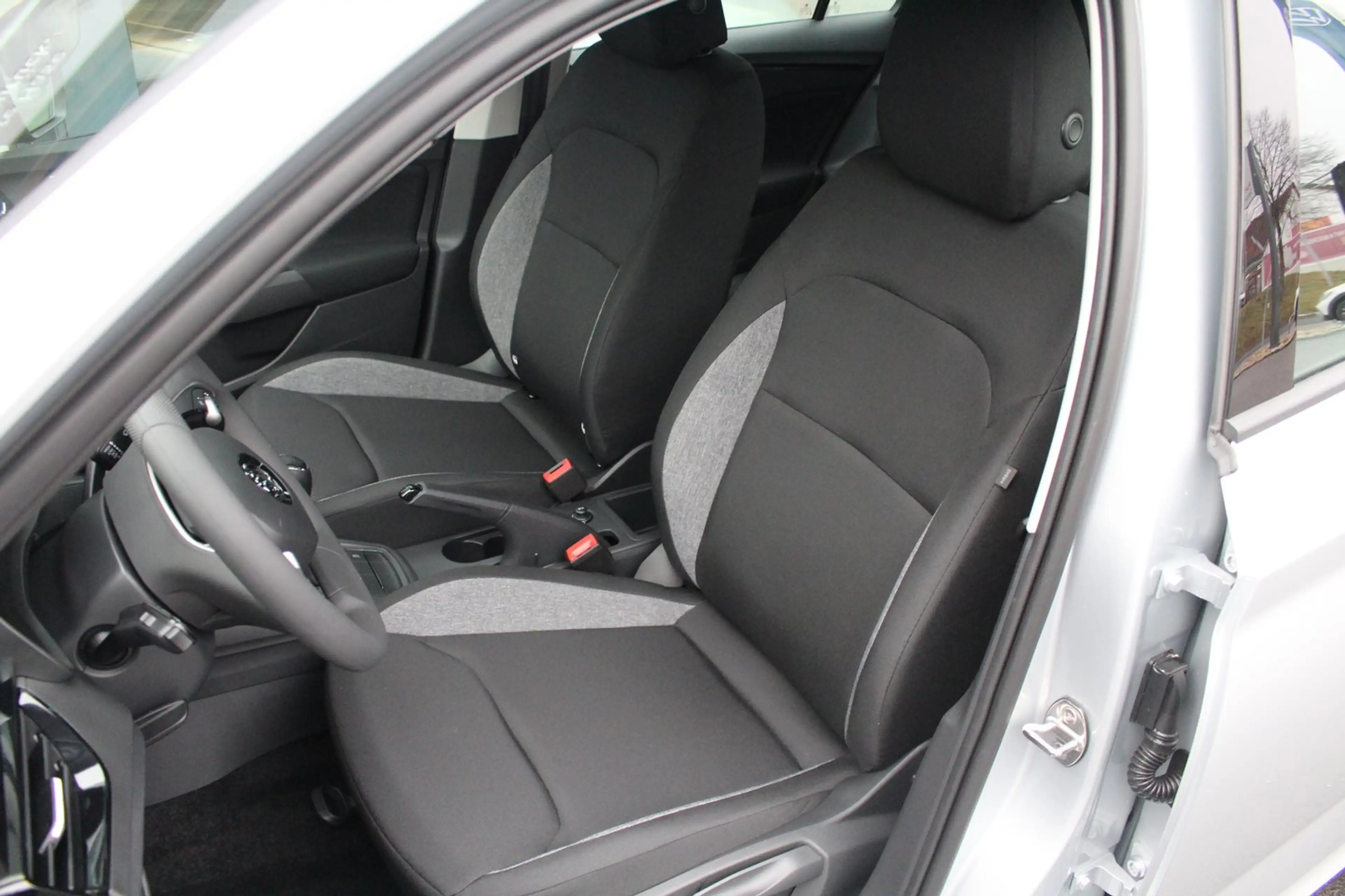 Skoda Kamiq Essence TSI — photo 7