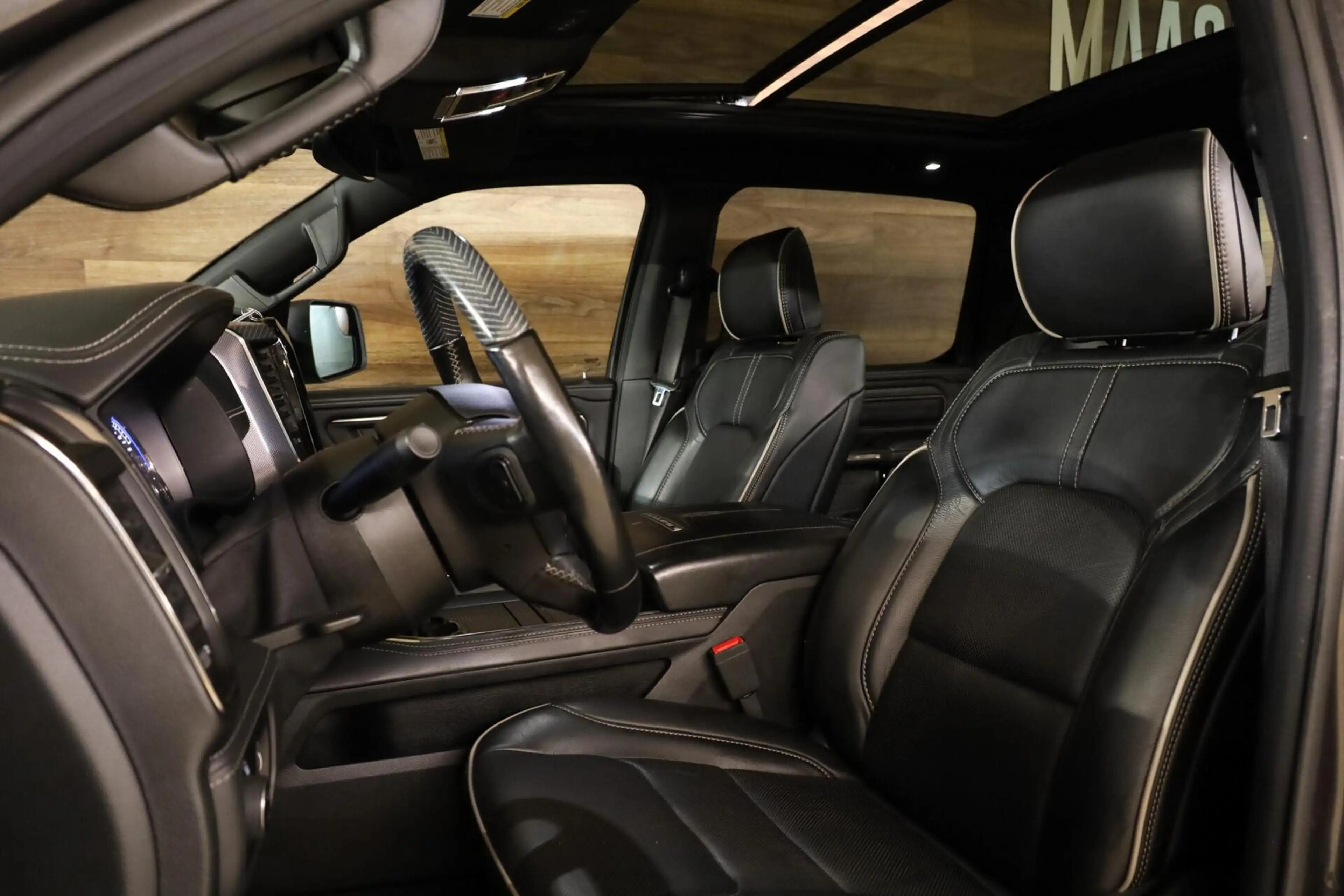 Dodge RAM 1500 4X4 5.7 V8 4x4 eTorque Limited|Pano|Ventilati — photo 7