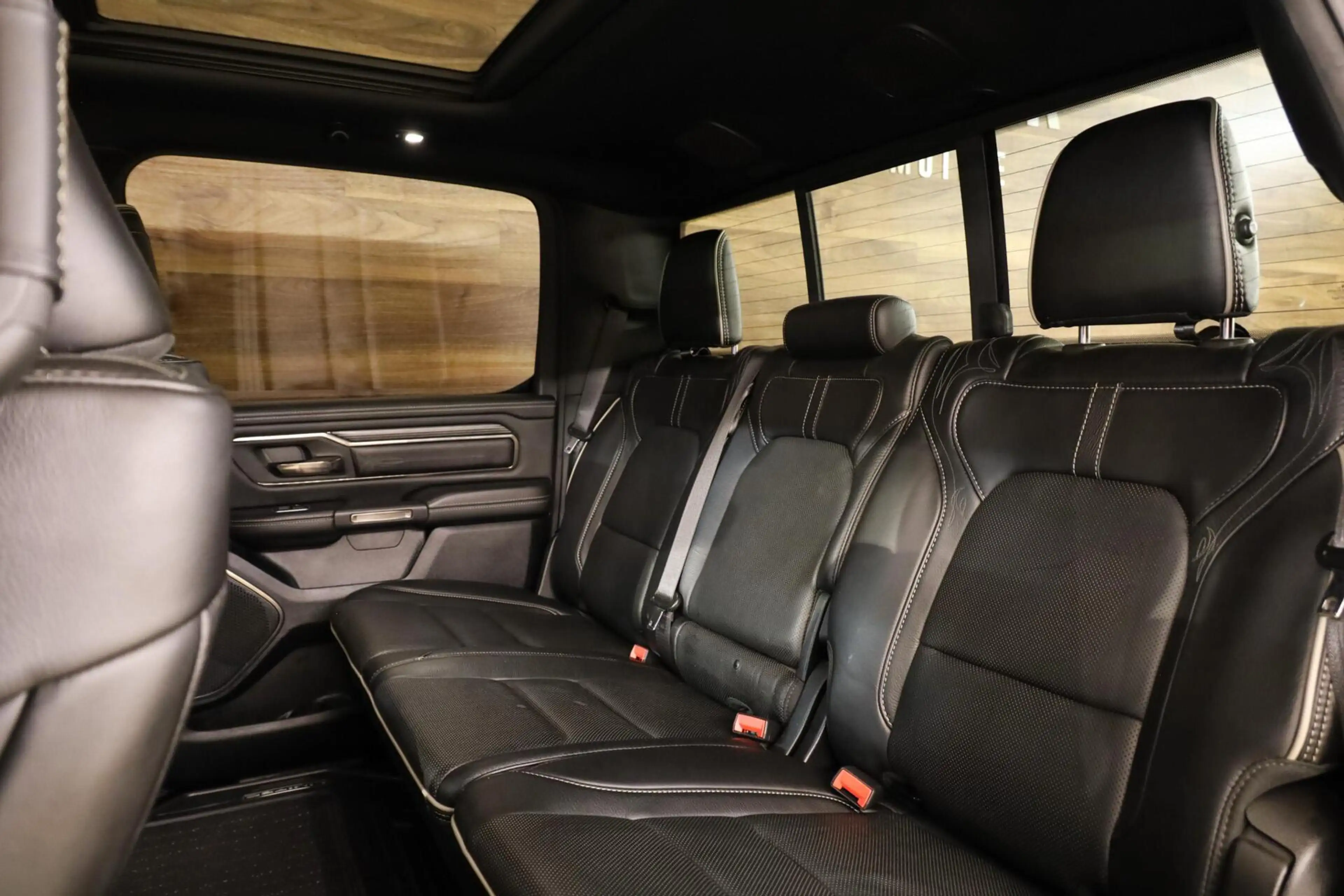 Dodge RAM 1500 4X4 5.7 V8 4x4 eTorque Limited|Pano|Ventilati — photo 11