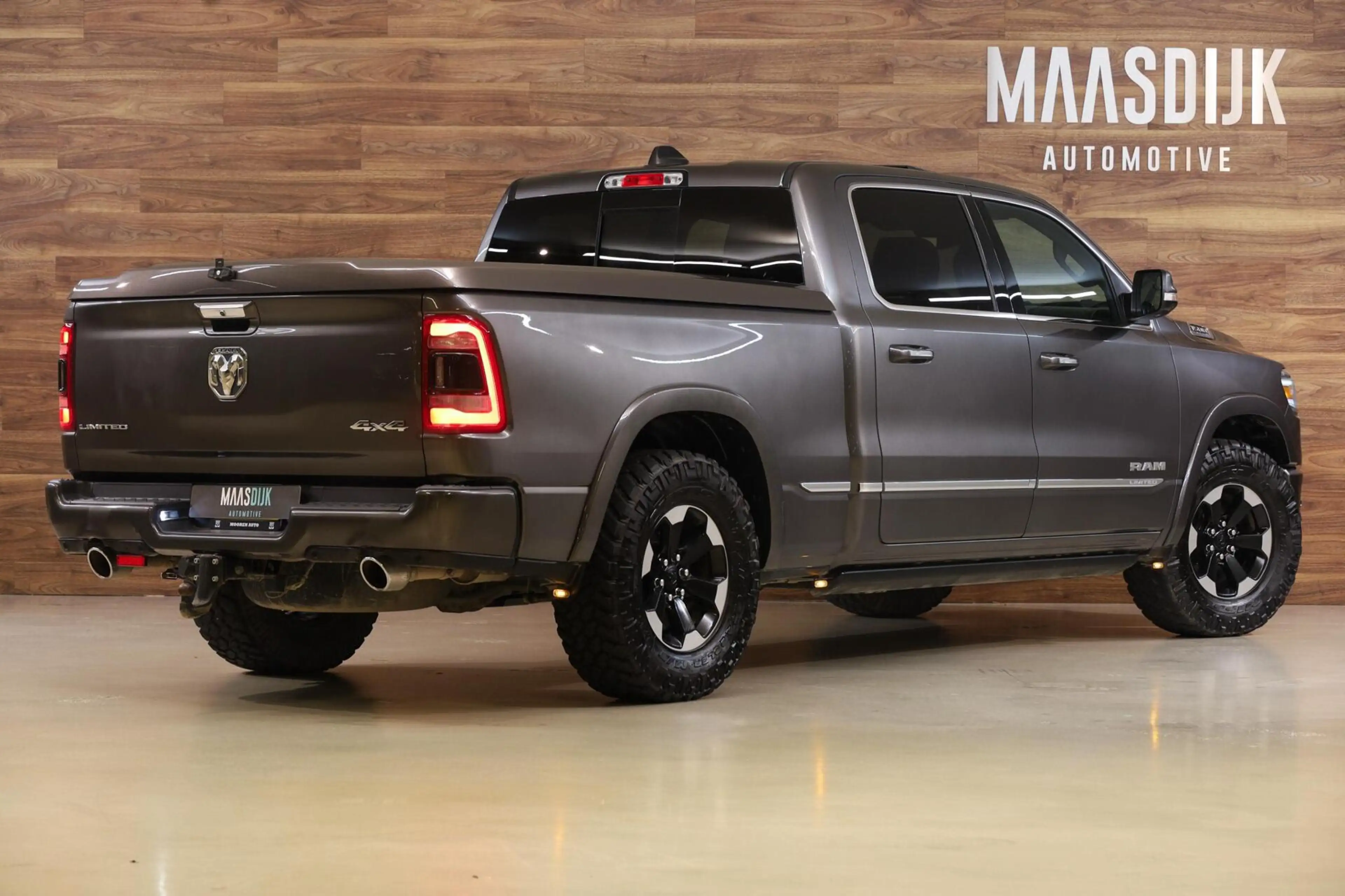 Dodge RAM 1500 4X4 5.7 V8 4x4 eTorque Limited|Pano|Ventilati — photo 9