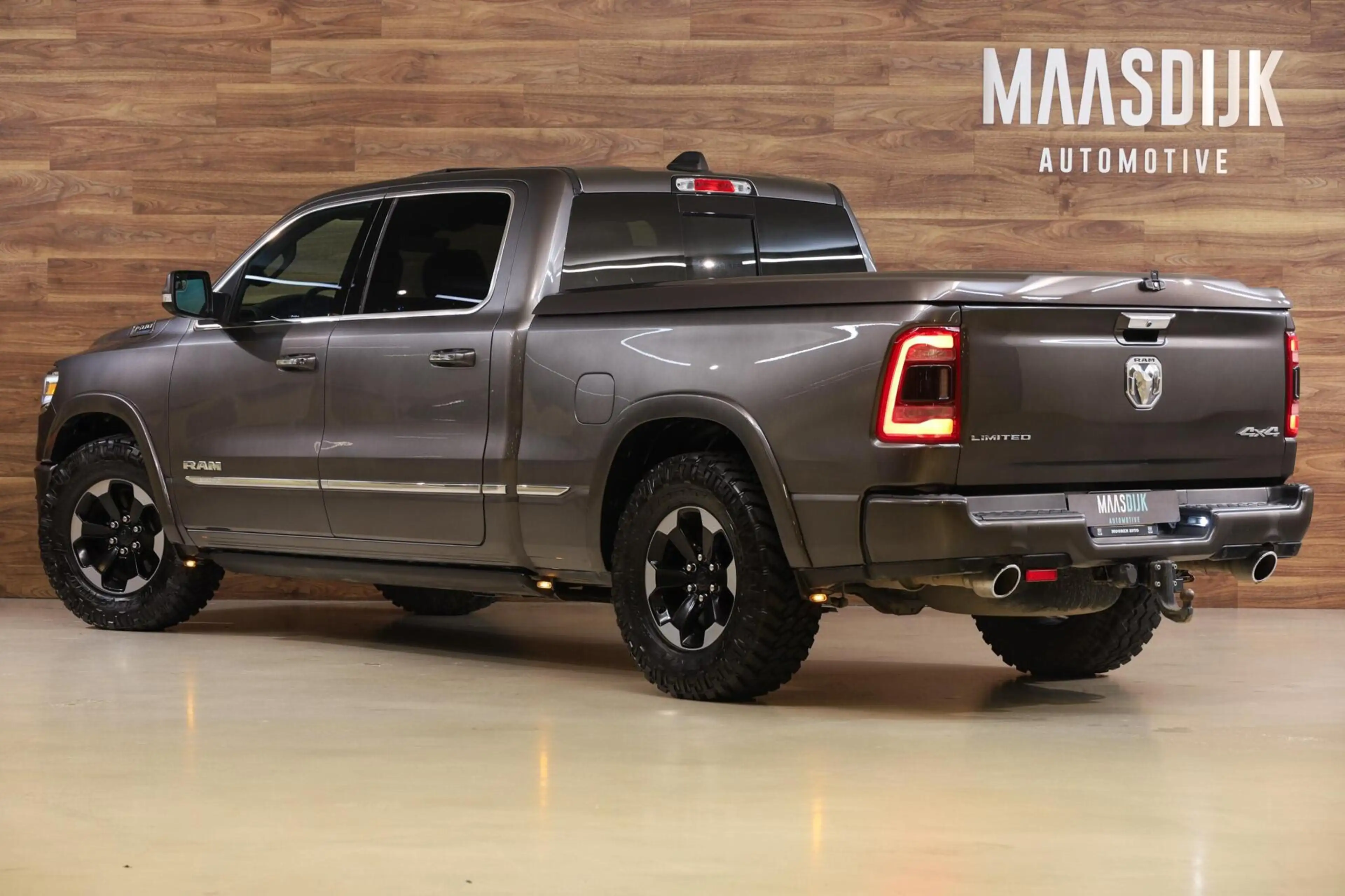 Dodge RAM 1500 4X4 5.7 V8 4x4 eTorque Limited|Pano|Ventilati — photo 13