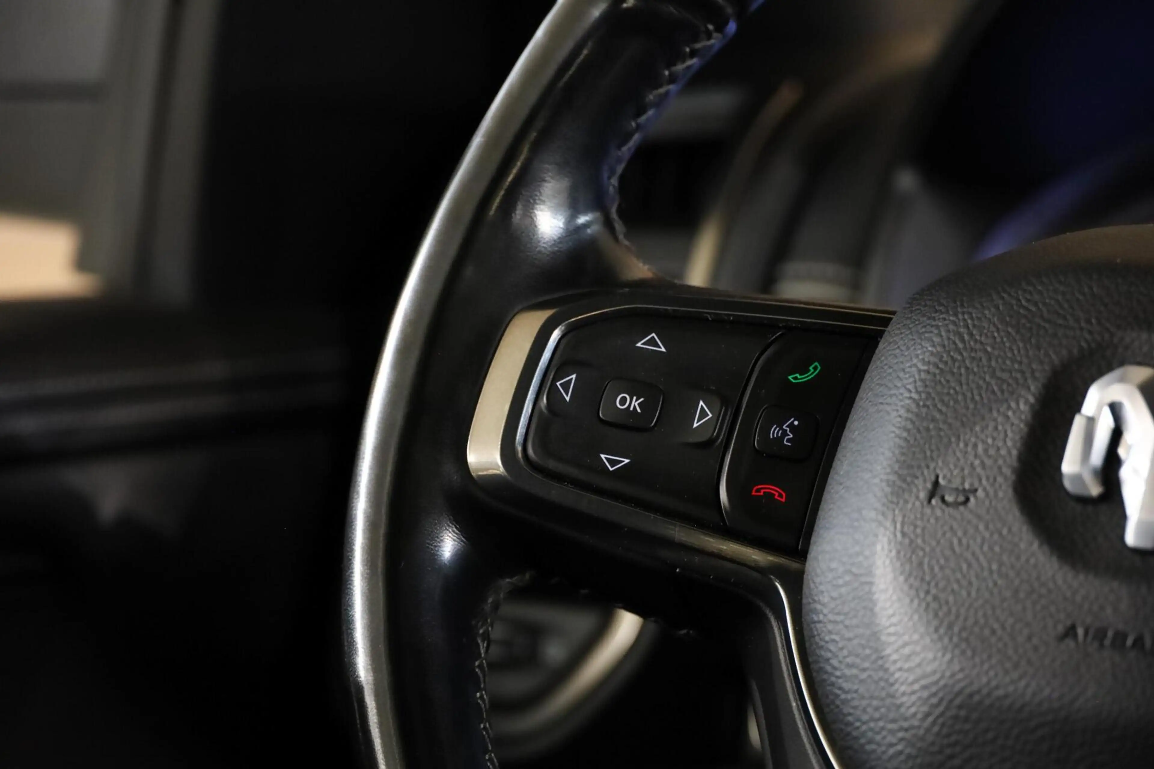 Dodge RAM 1500 4X4 5.7 V8 4x4 eTorque Limited|Pano|Ventilati — photo 27