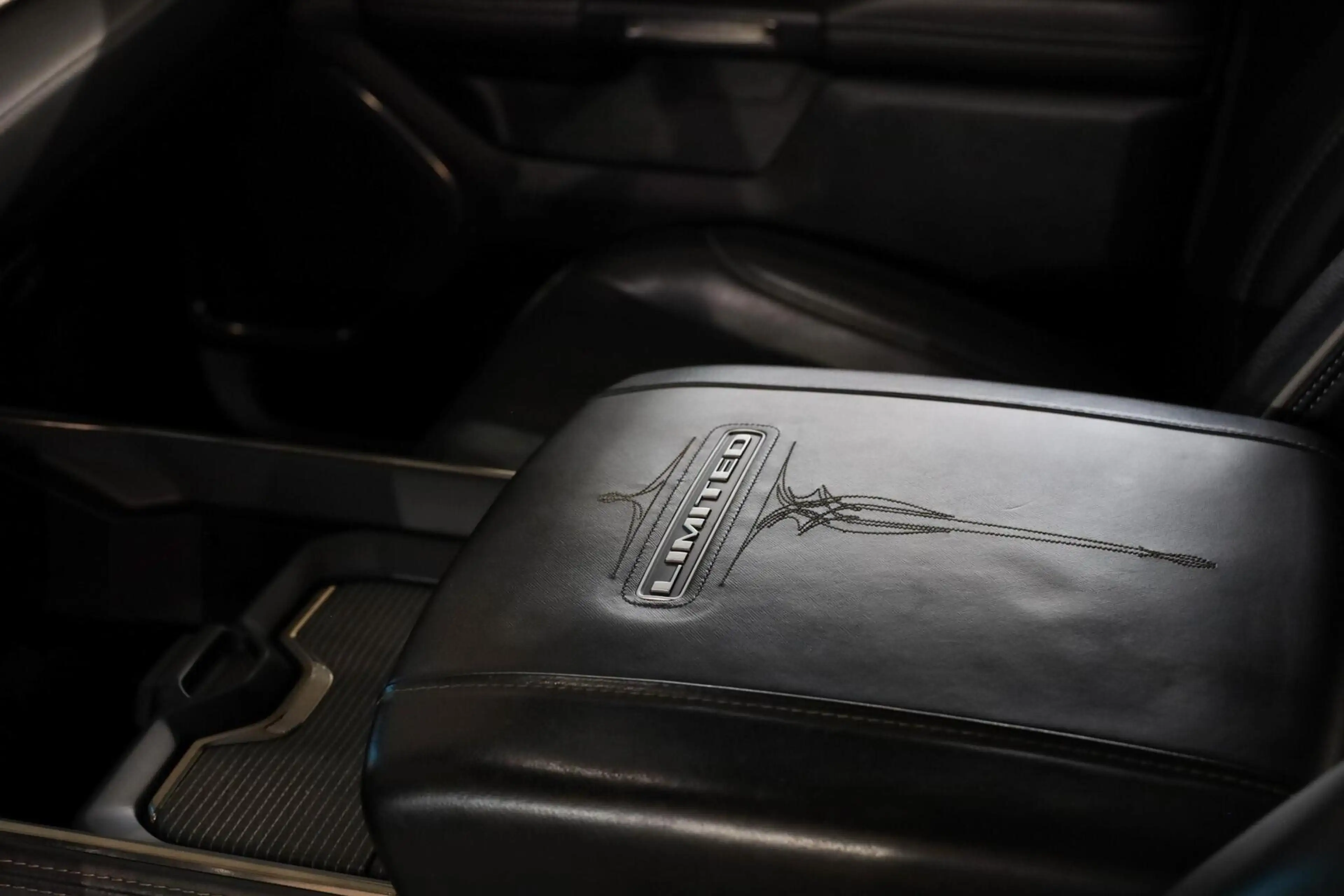 Dodge RAM 1500 4X4 5.7 V8 4x4 eTorque Limited|Pano|Ventilati — photo 31